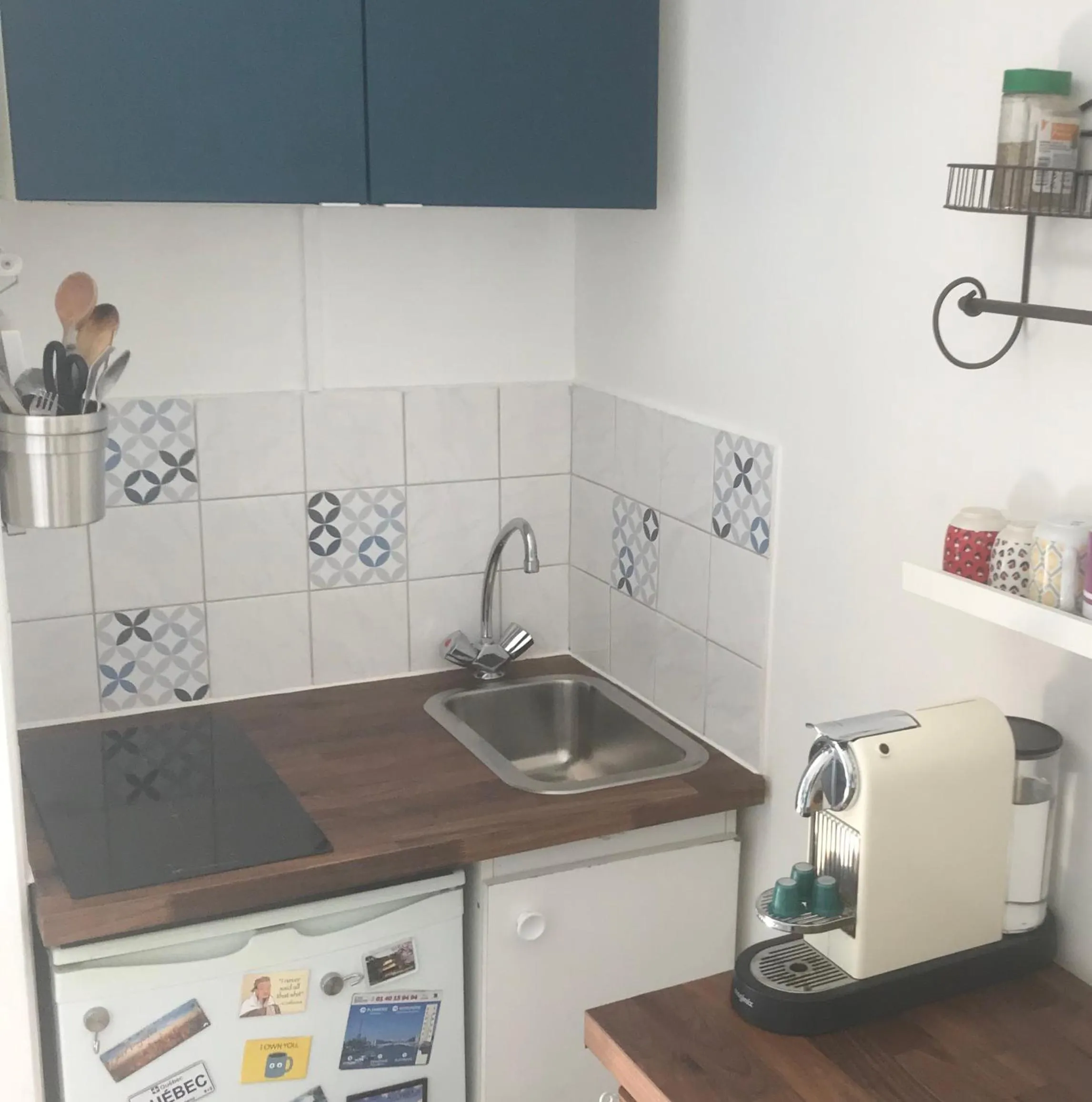 Kitchen or kitchenette in TinyHouse Inn Saint-Germain-des-Près