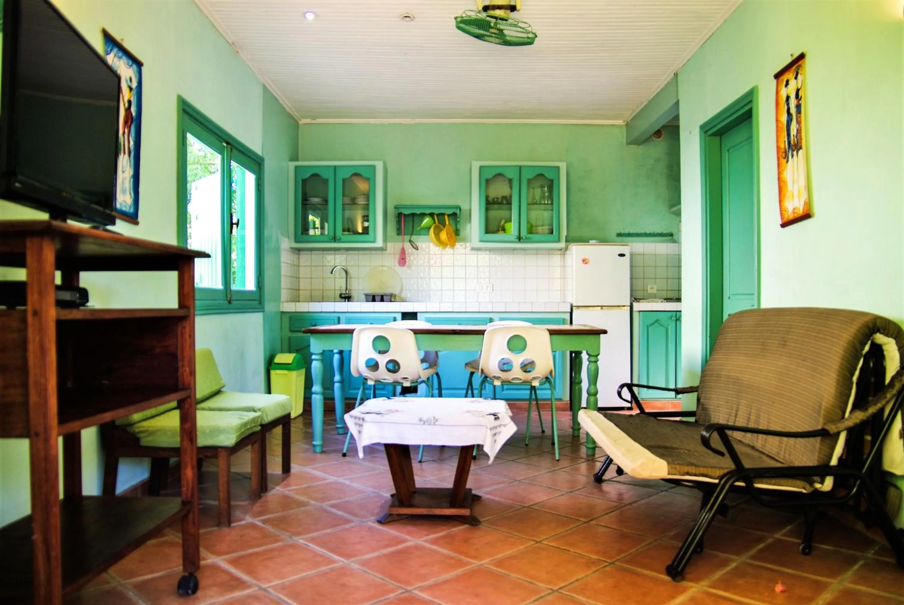 Charming house with sea view in Foulpointe + Enclosed garden.