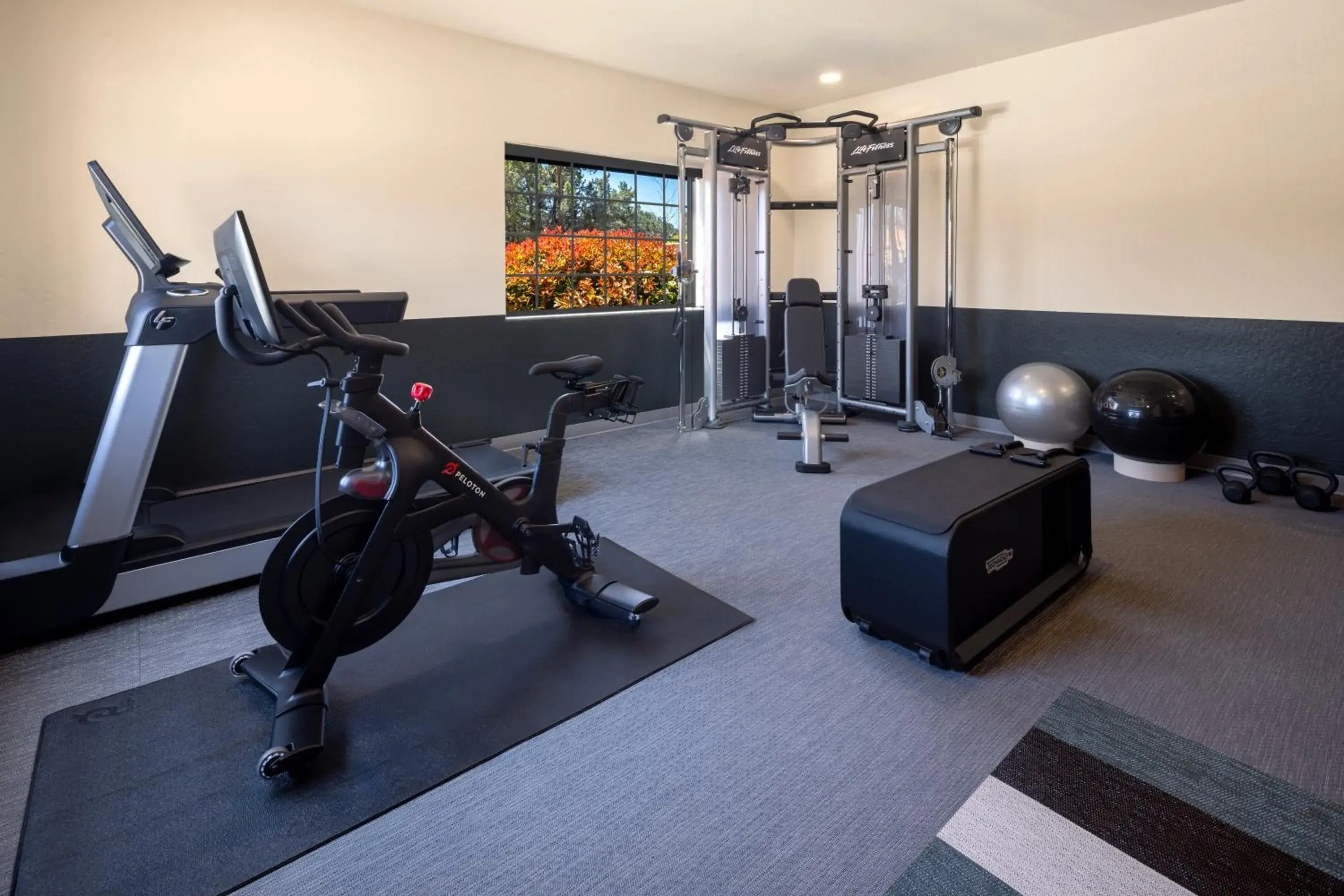 Fitness centre/facilities in Mountain Modern Resort Sedona Fitness centre/facilities in Mountain Modern Resort Sedona