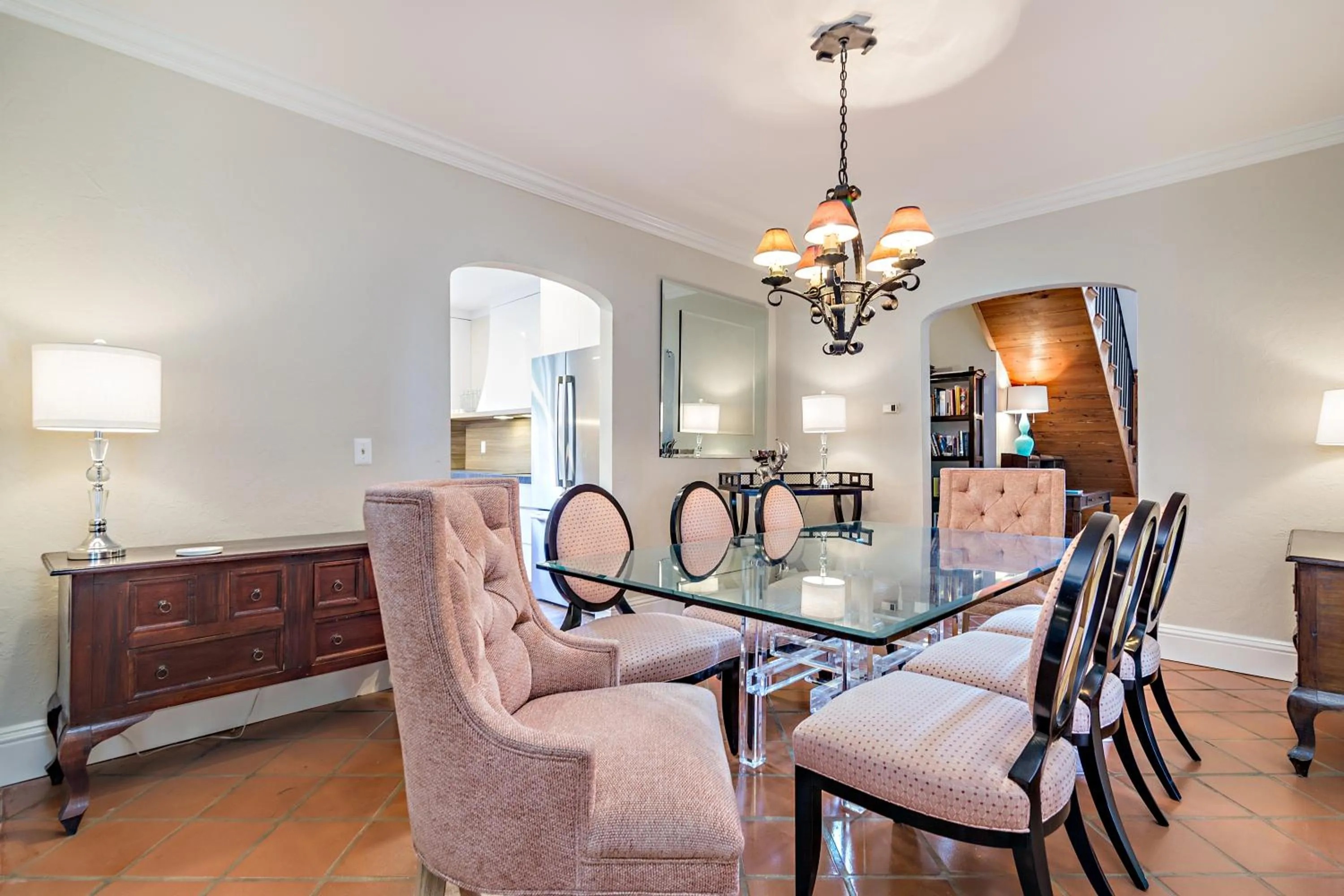 Living room in Grandview Gardens