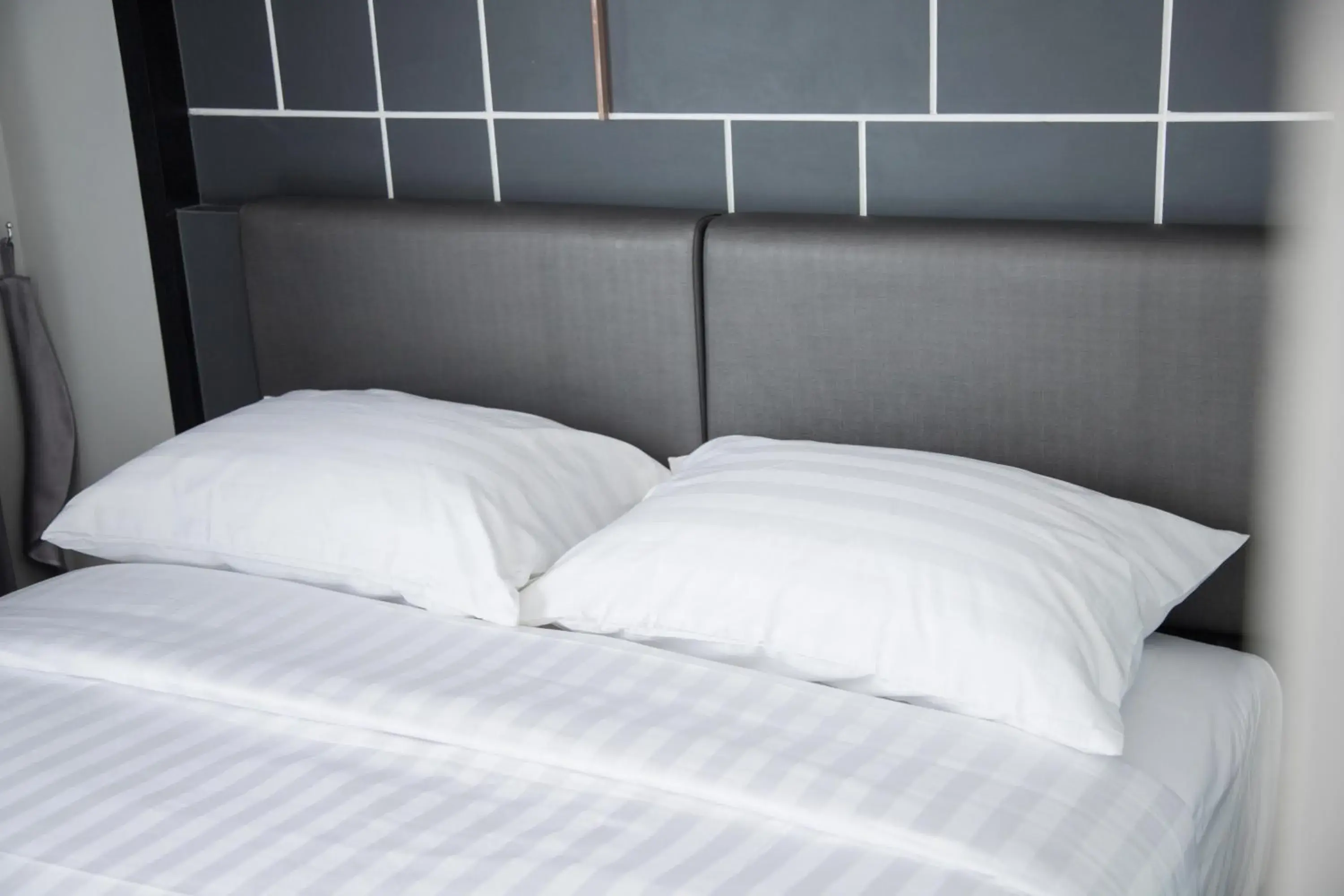 Bed in Hallton Hotel Bangkok Bed in Hallton Hotel Bangkok