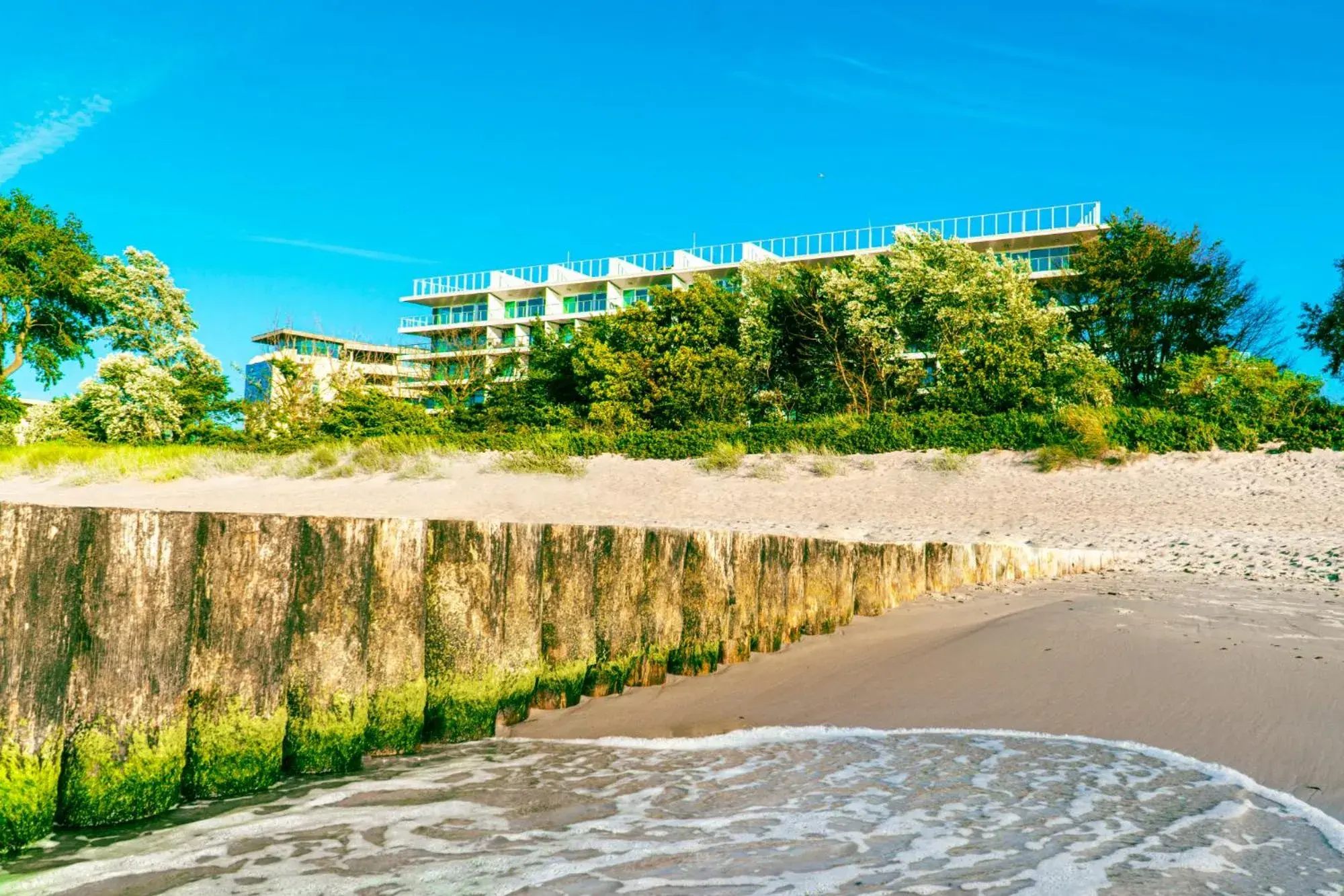 Property building in Seaside Park Hotel Property building in Seaside Park Hotel