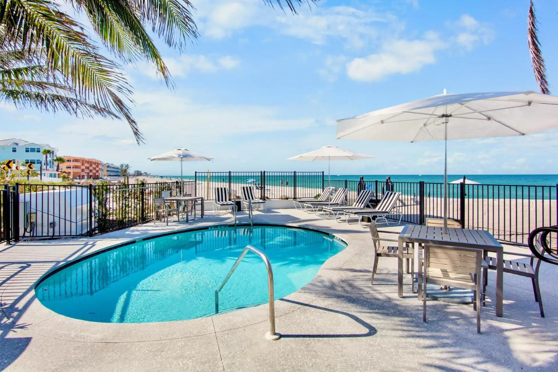Sea view in Seaside at Anna Maria Island Inn