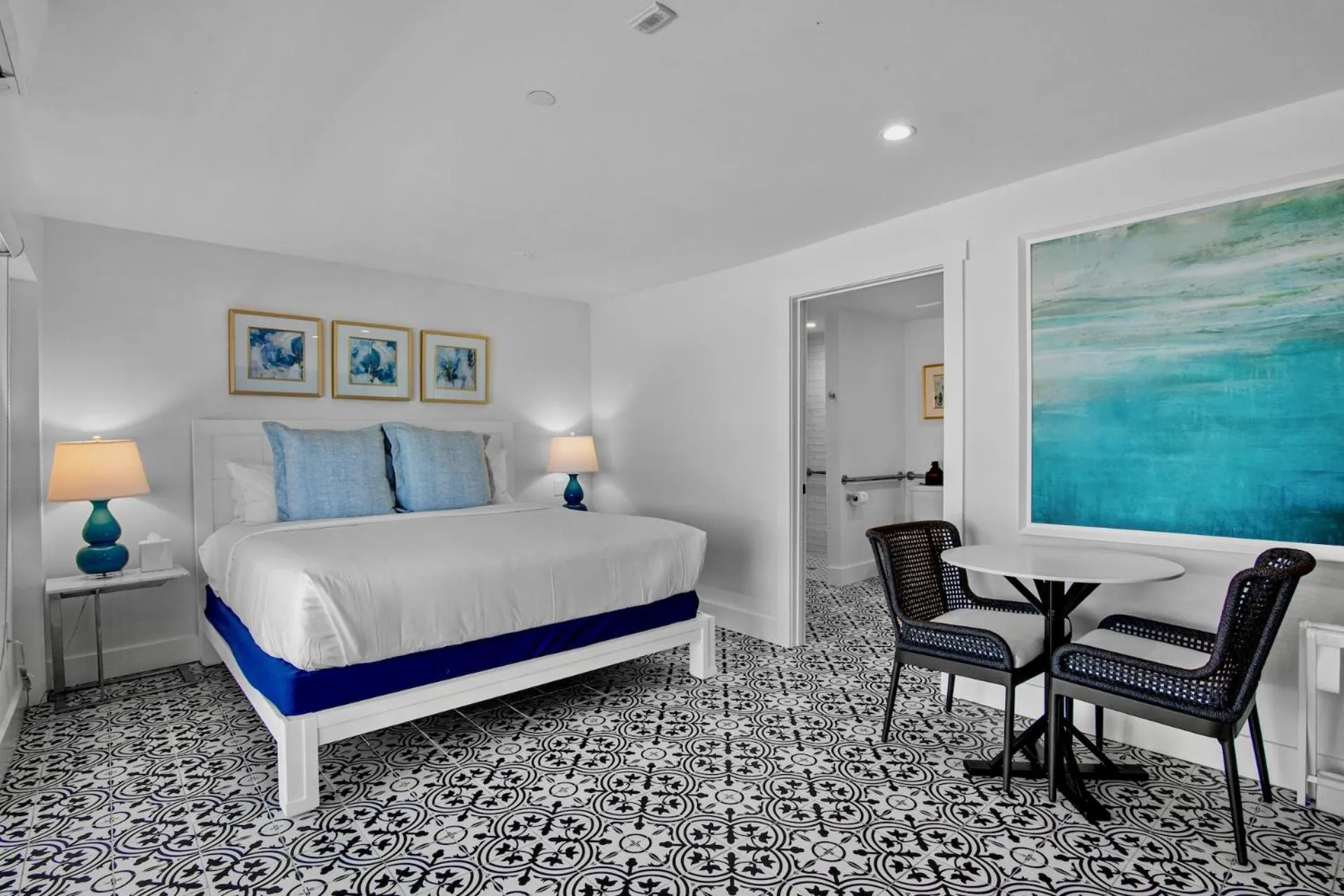 Bed in Seaside at Anna Maria Island Inn