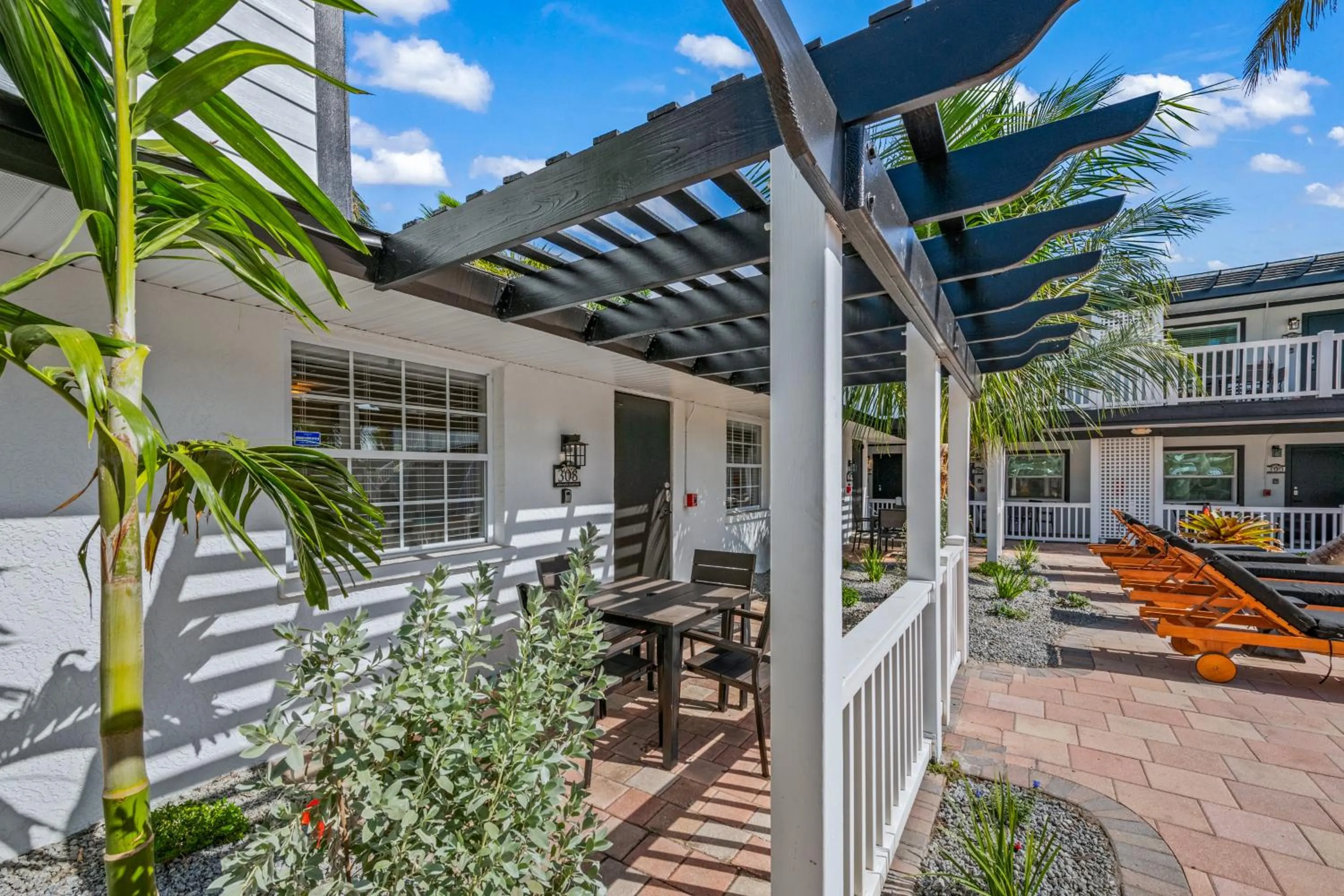 Balcony/Terrace in Tropic Isle At Anna Maria Island Inn