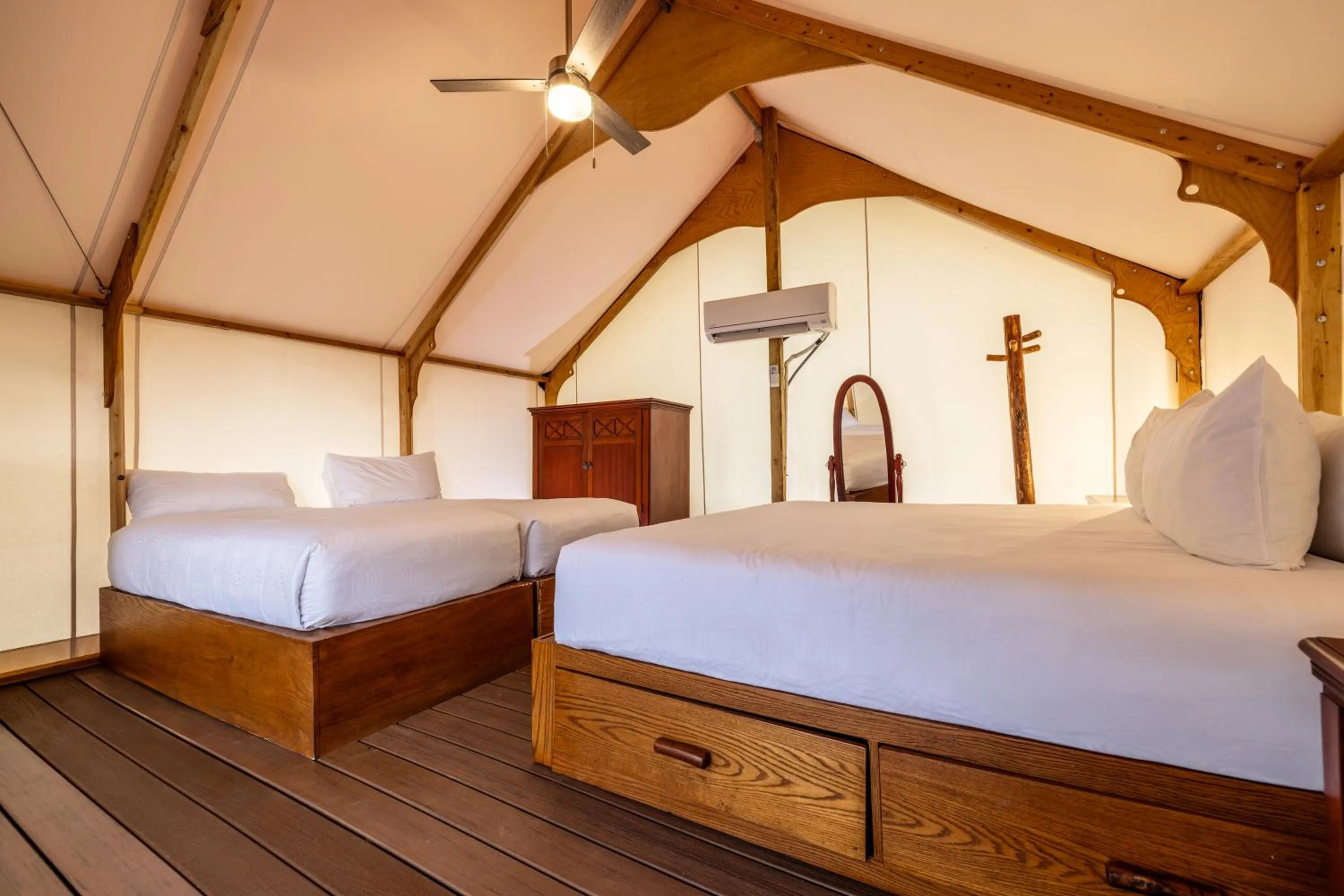 Bed in Westgate River Ranch Resort & Rodeo