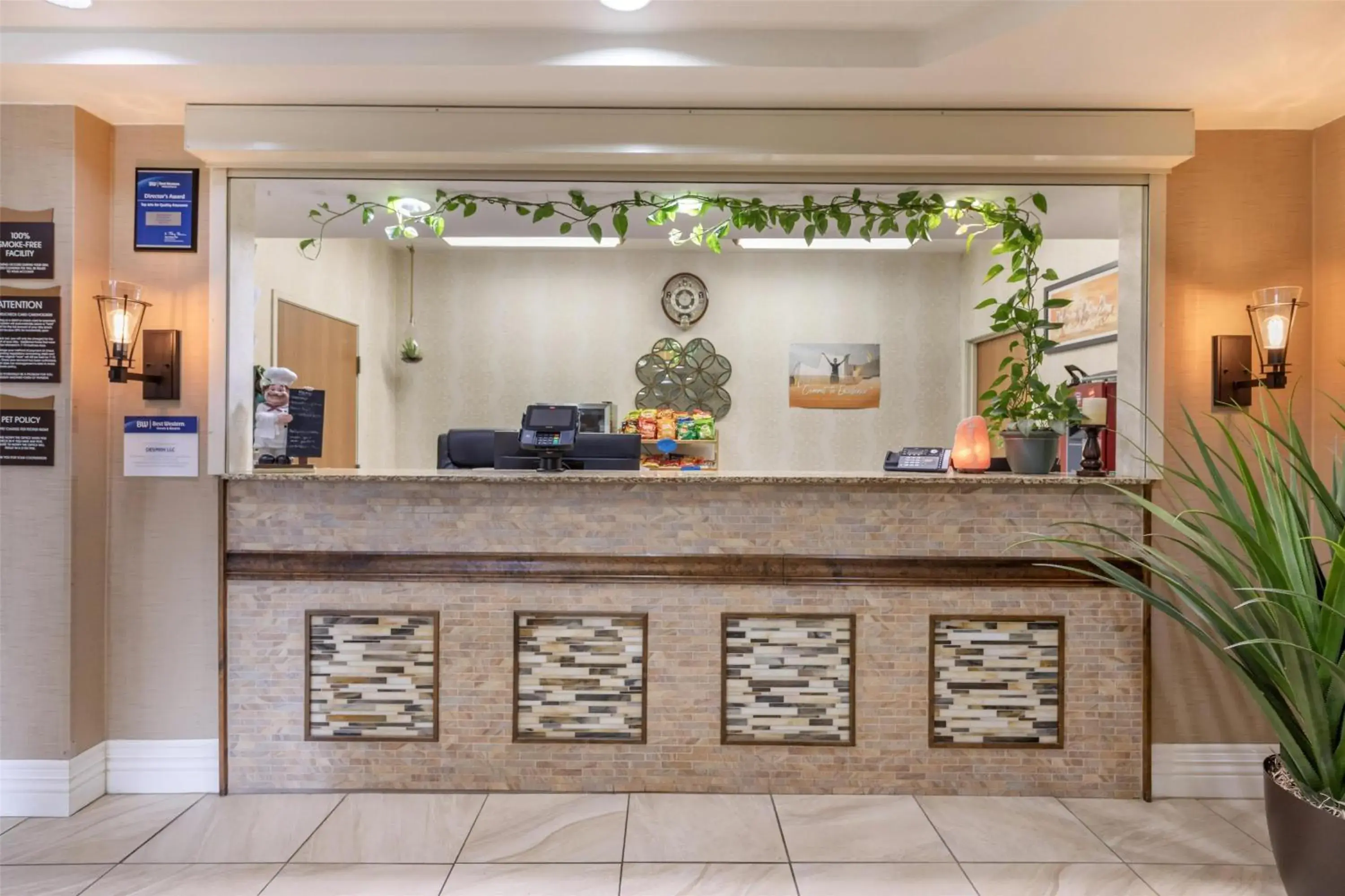 Lobby or reception in Best Western Parsons Inn Lobby or reception in Best Western Parsons Inn
