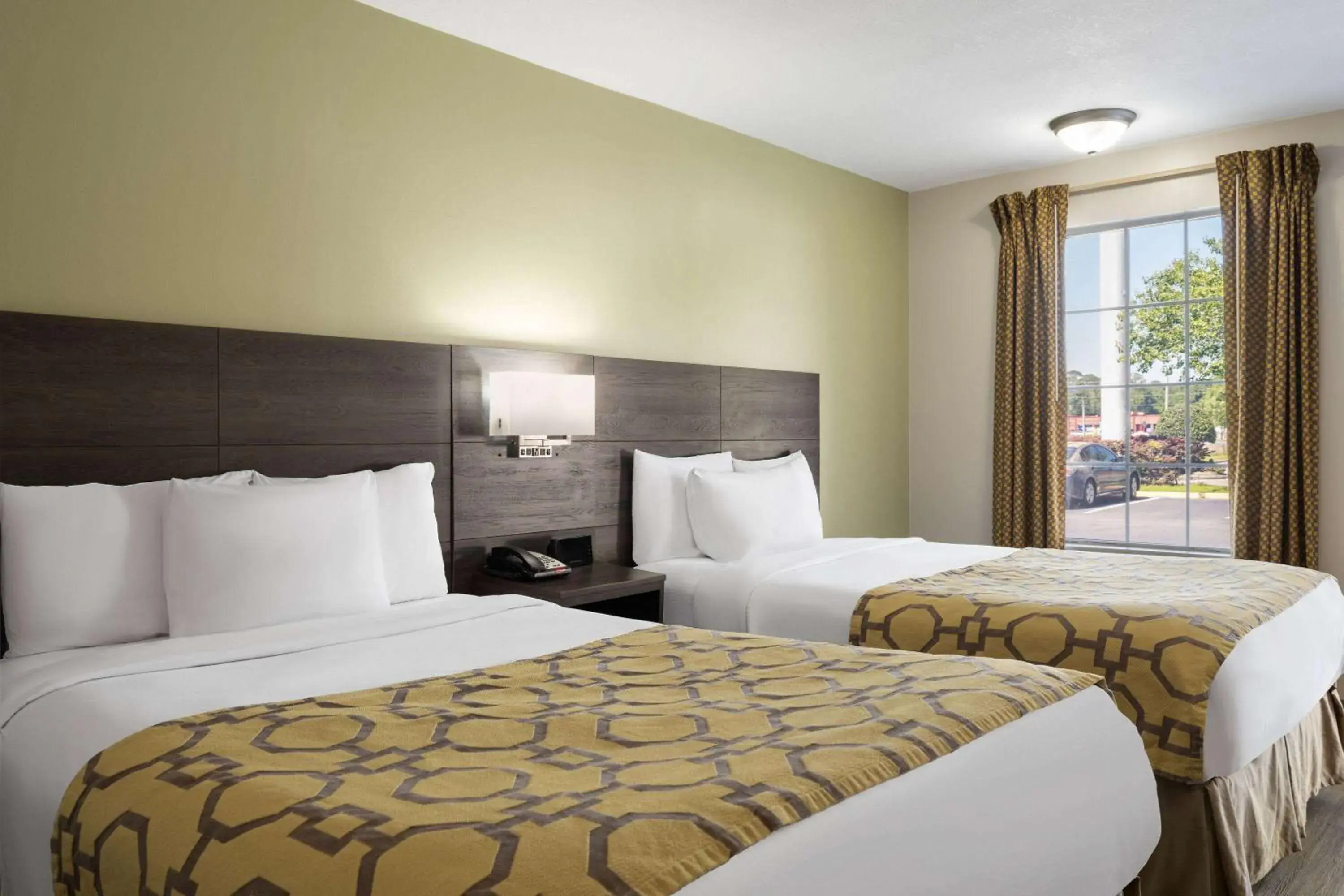 Photo of the whole room, Bed in Baymont by Wyndham Kingsland Photo of the whole room, Bed in Baymont by Wyndham Kingsland