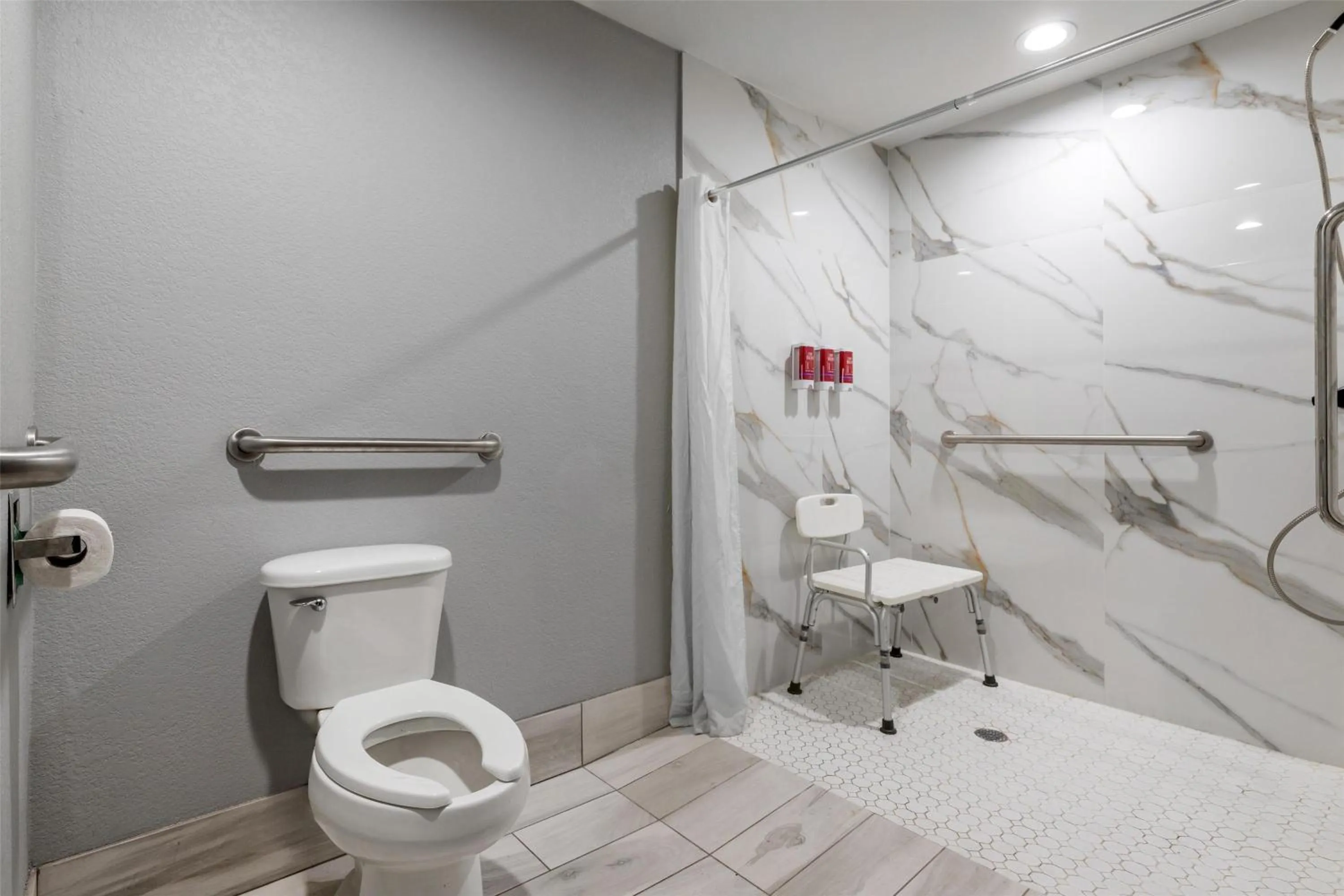 Bathroom in SureStay by Best Western McAlester