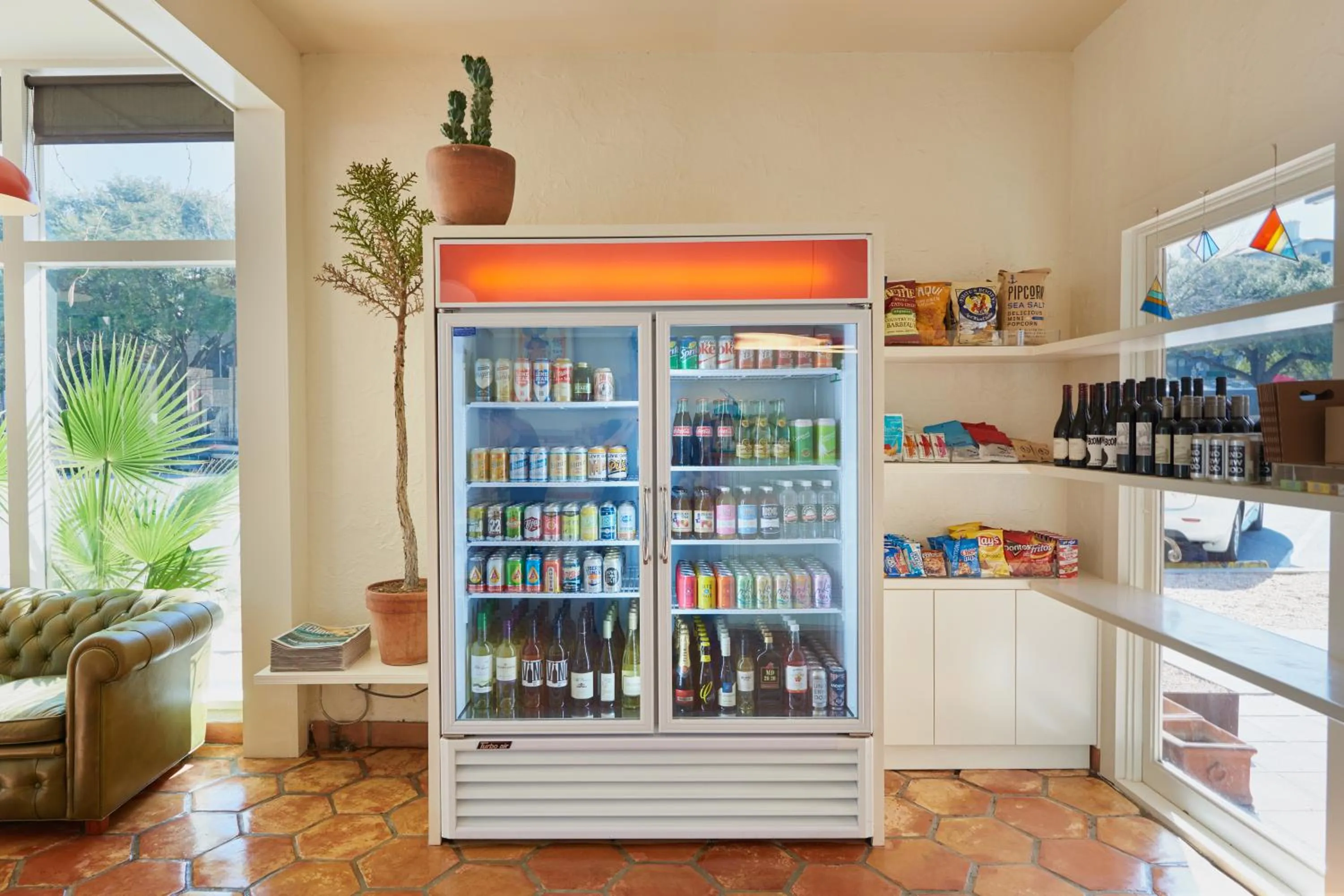 Food and drinks in Austin Motel