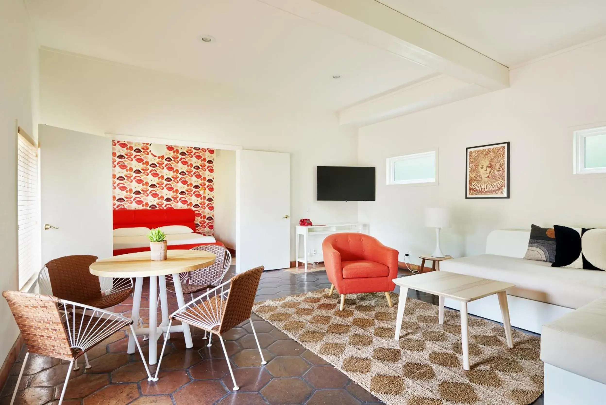 Deluxe King Suite in Austin Motel Deluxe King Suite in Austin Motel