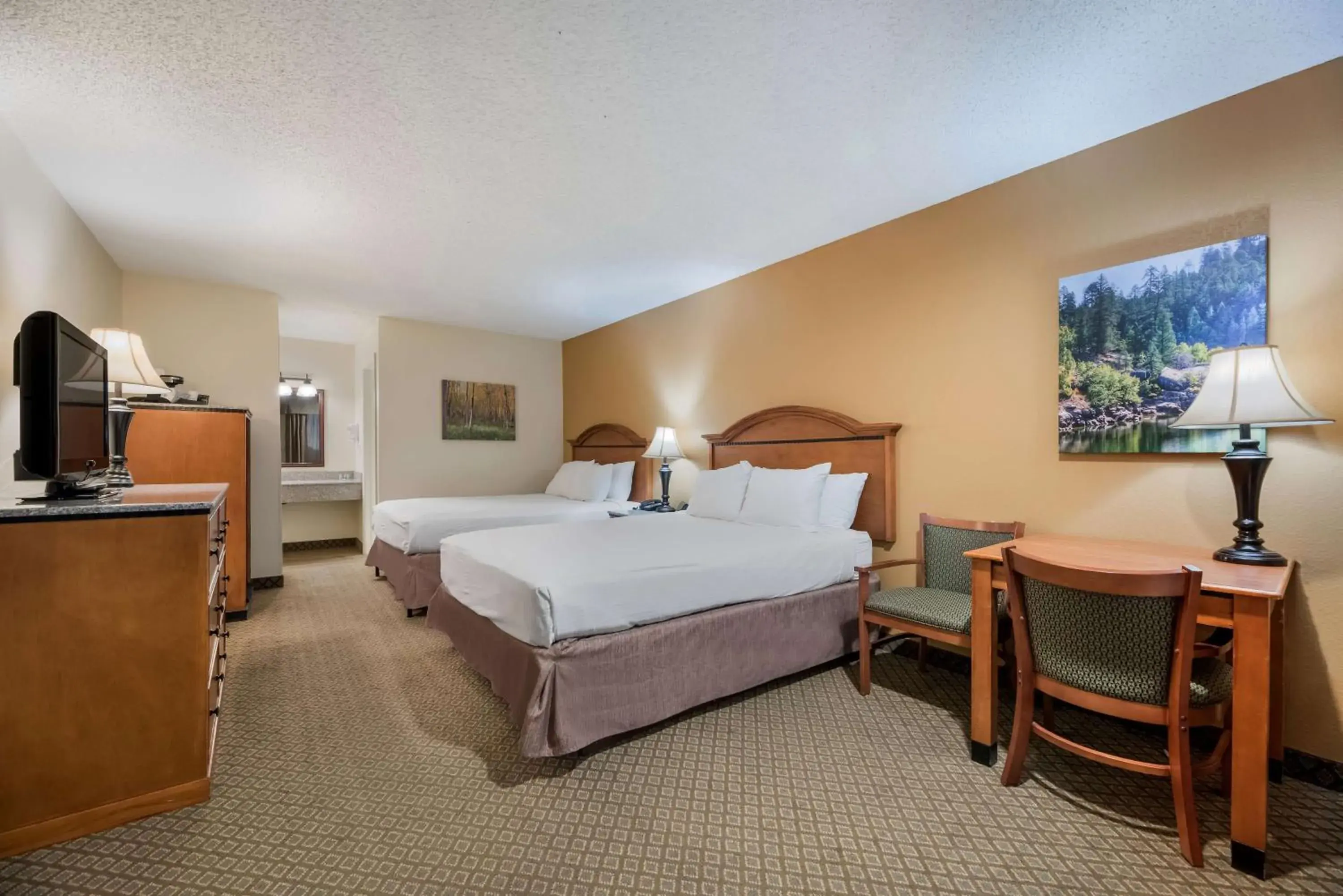 Bedroom in Best Western Sunrise Inn Bedroom in Best Western Sunrise Inn