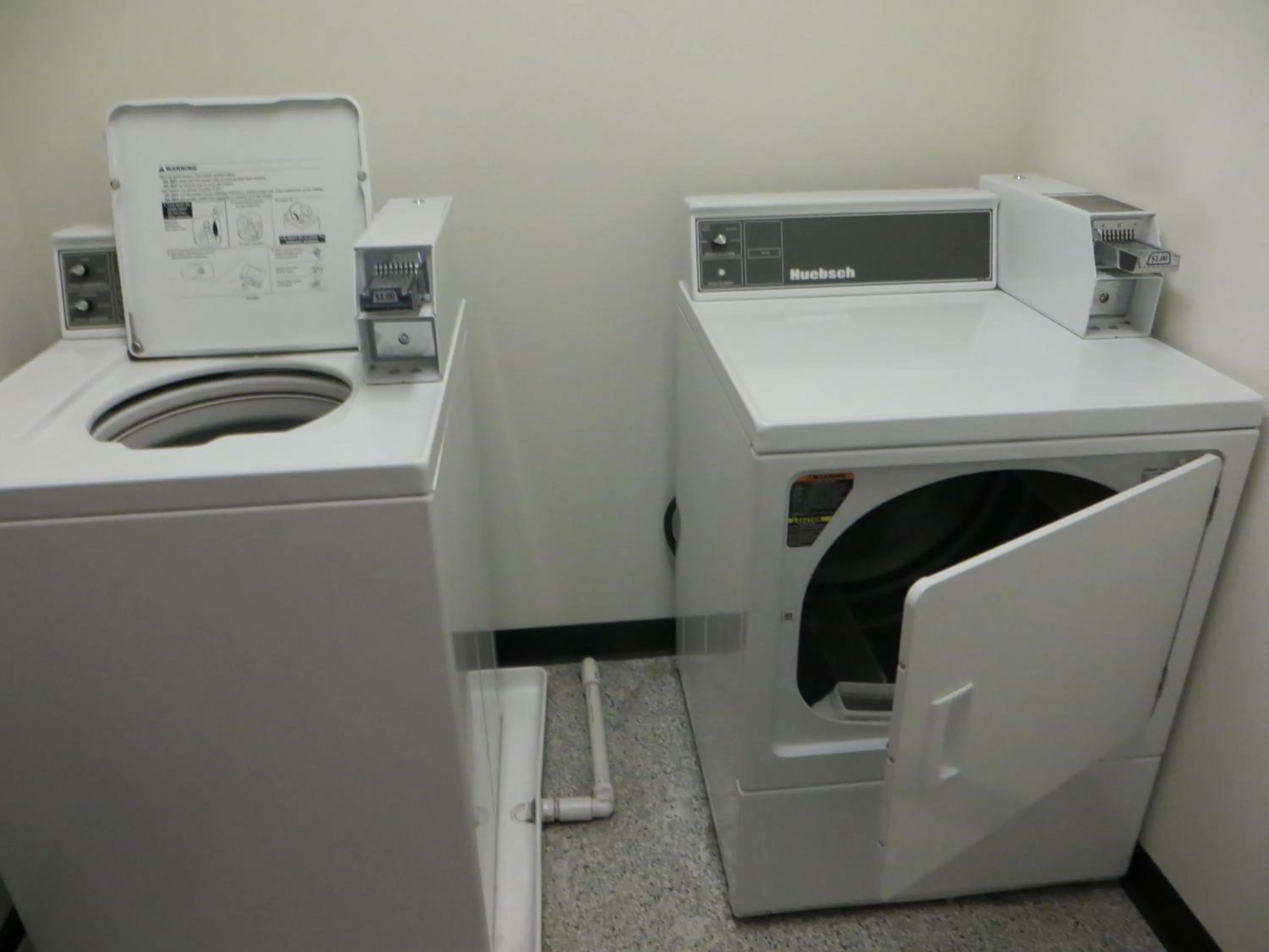 washing machine in Travelodge by Wyndham Missouri Valley