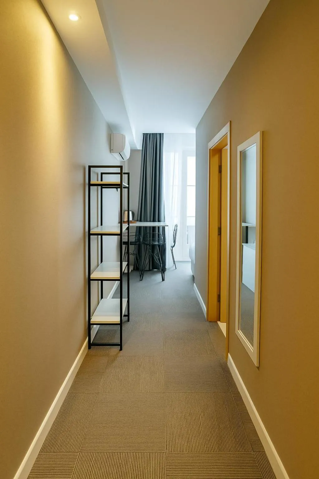 wardrobe, Bed in Blue Point Hotel
