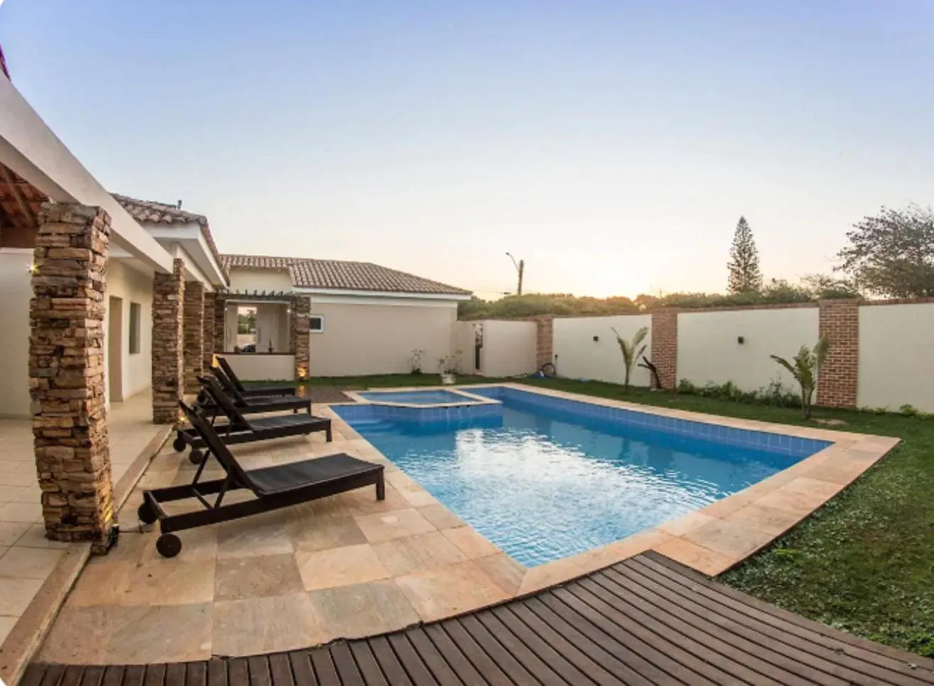 Property building in Villa Mar de fondo