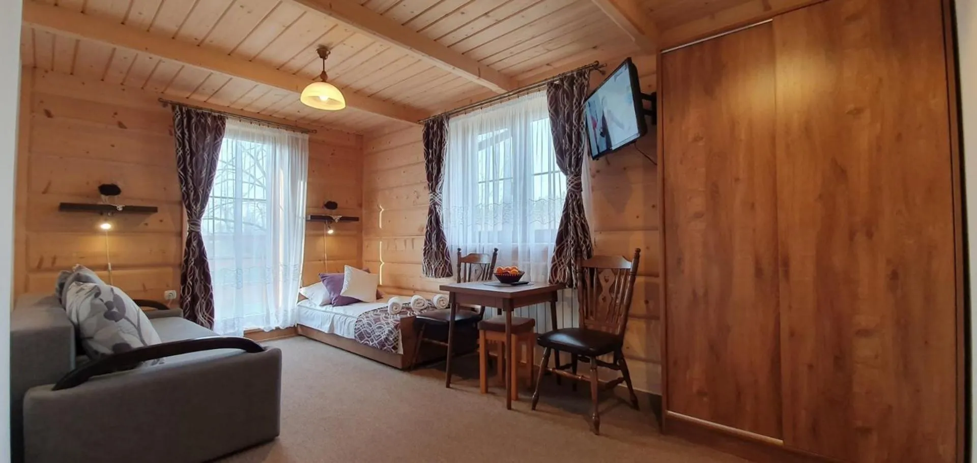 Photo of the whole room, Bed in Na Pukańcu II