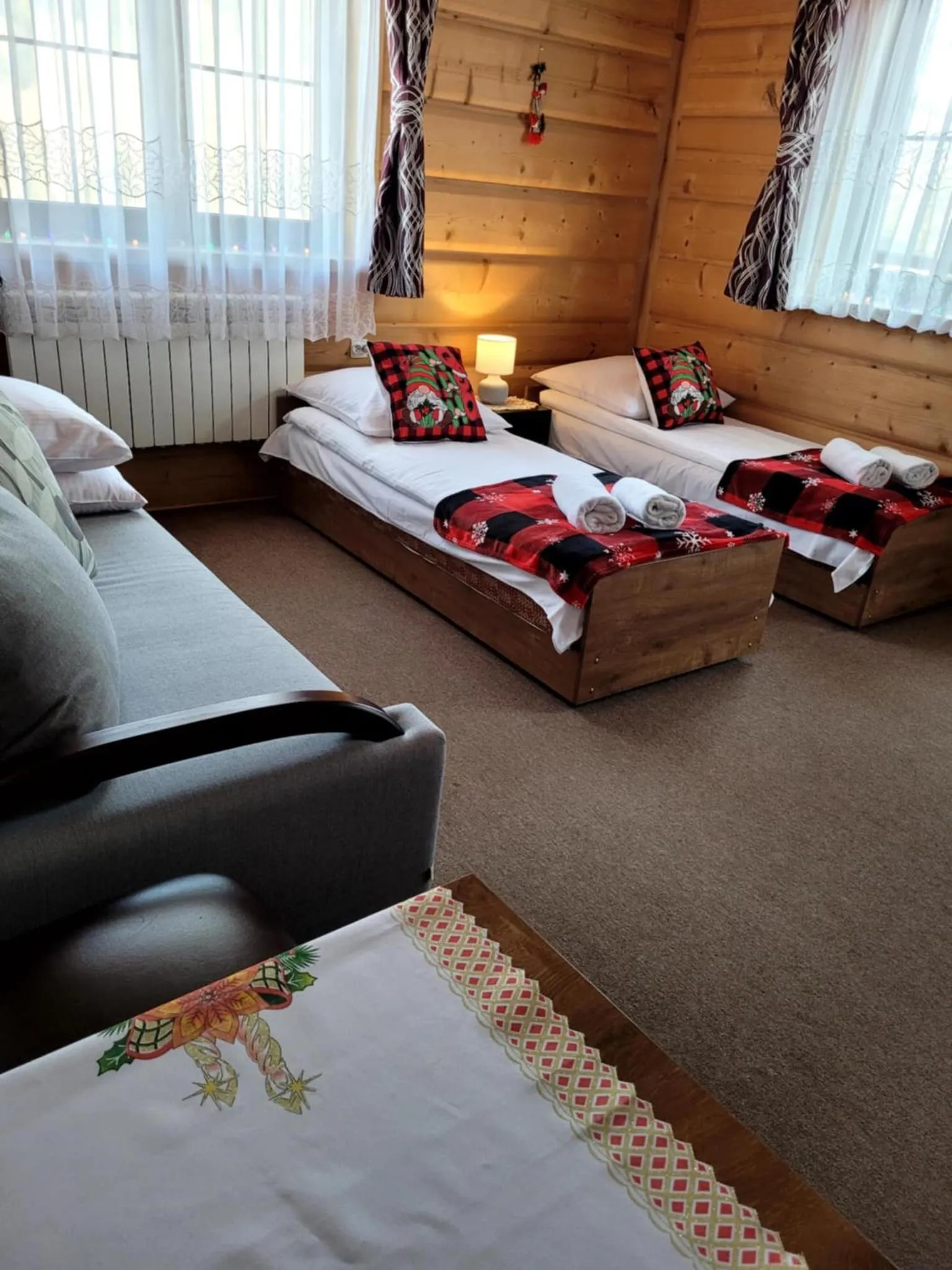 Photo of the whole room, Bed in Na Pukańcu II