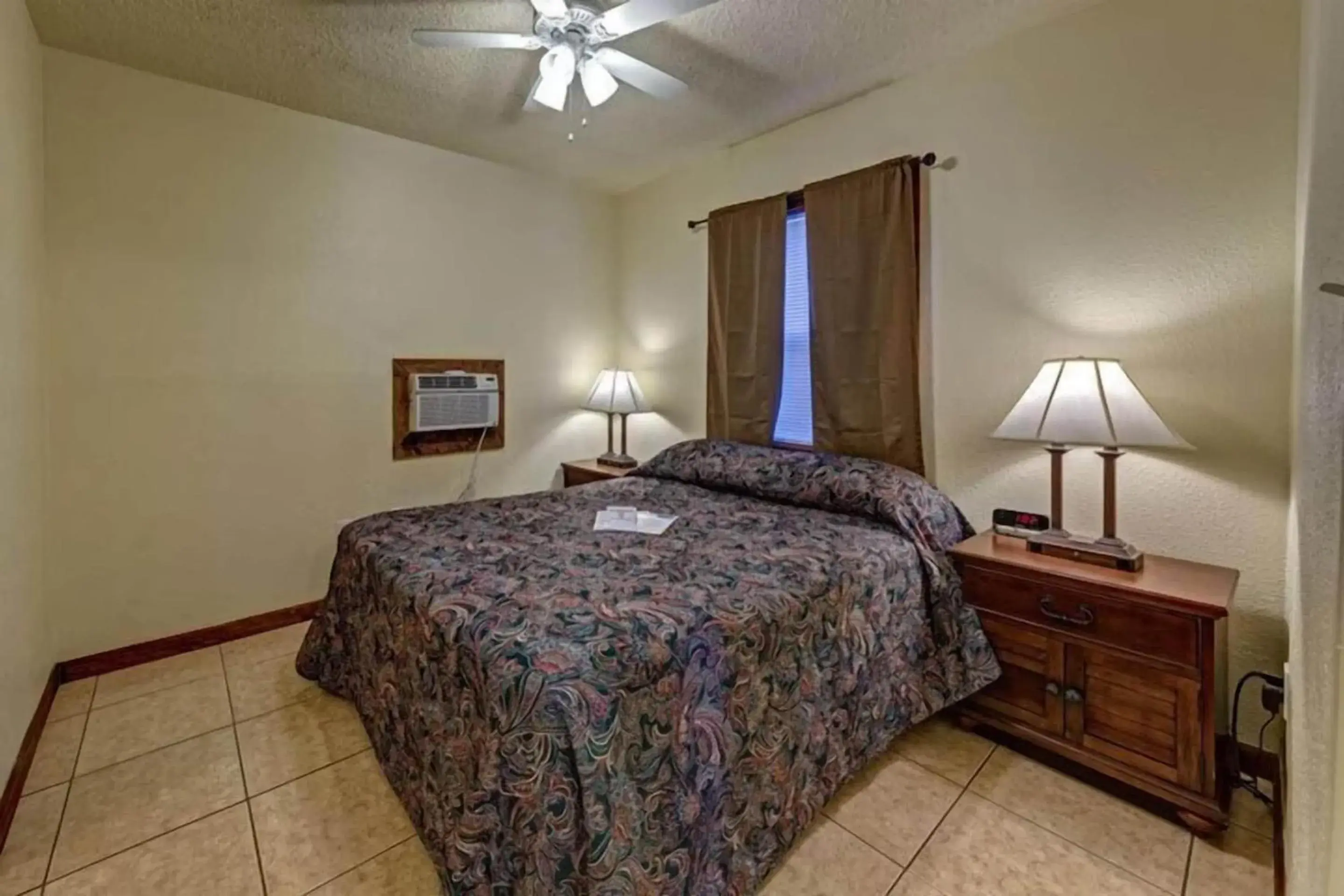 Bedroom, Bed in Aladdin Motel By OYO Merritt Island Bedroom, Bed in Aladdin Motel By OYO Merritt Island