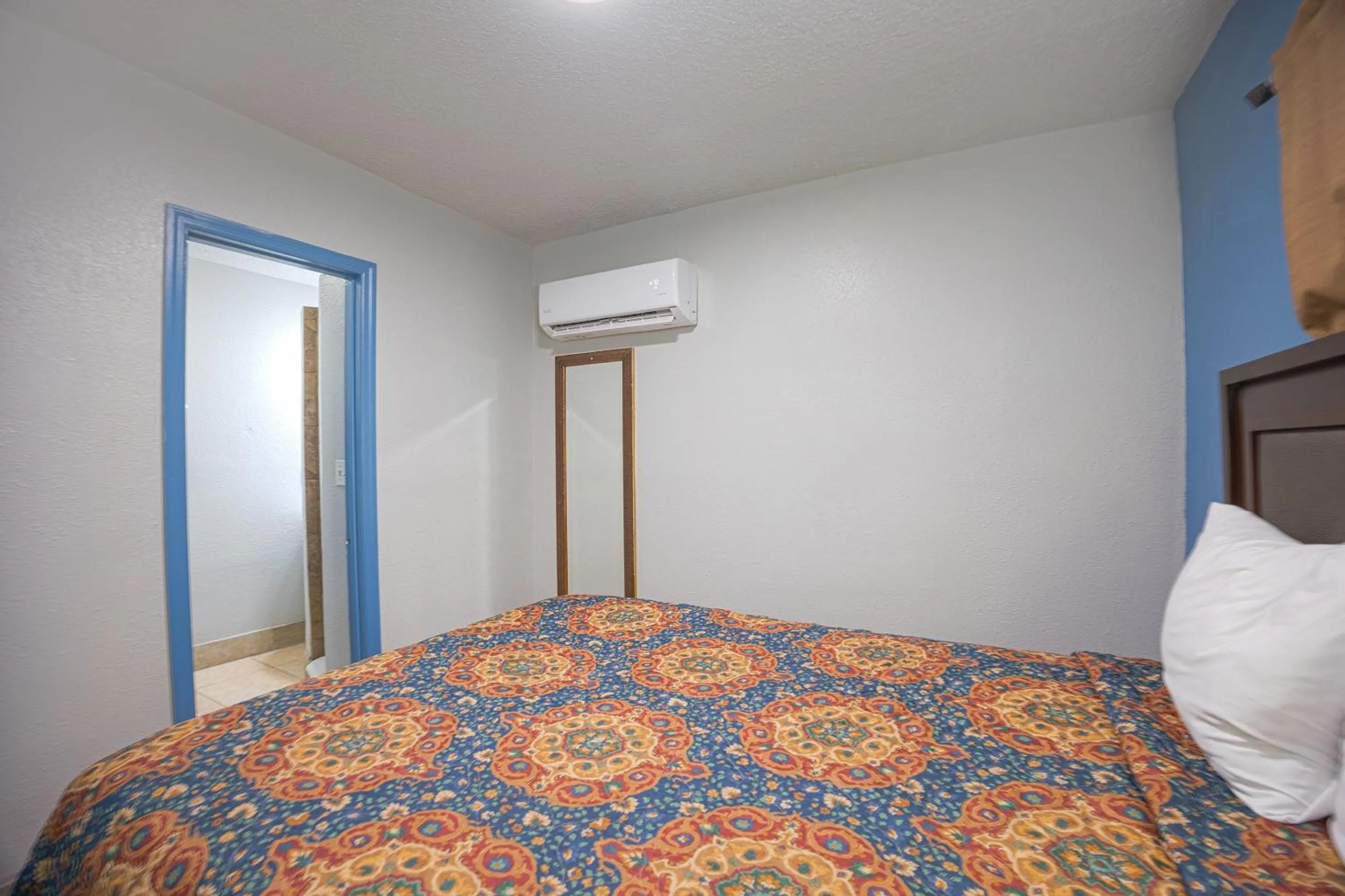 Bedroom, Bed in Aladdin Motel By OYO Merritt Island