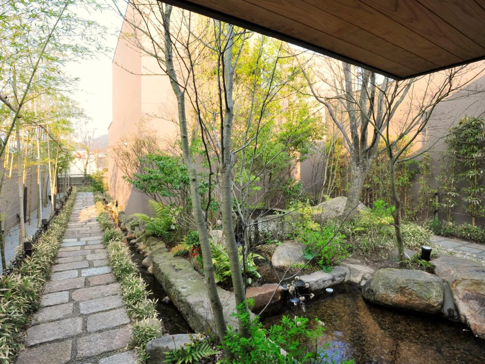 Garden in Kotengu Sanroji