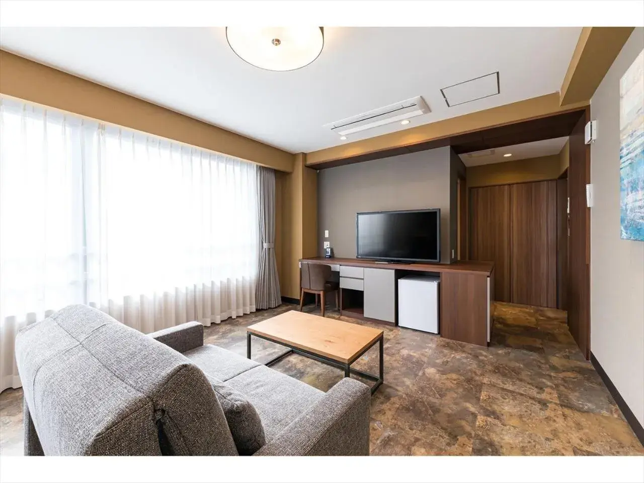 Photo of the whole room in HOTEL SHINPOIN OSAKA Photo of the whole room in HOTEL SHINPOIN OSAKA