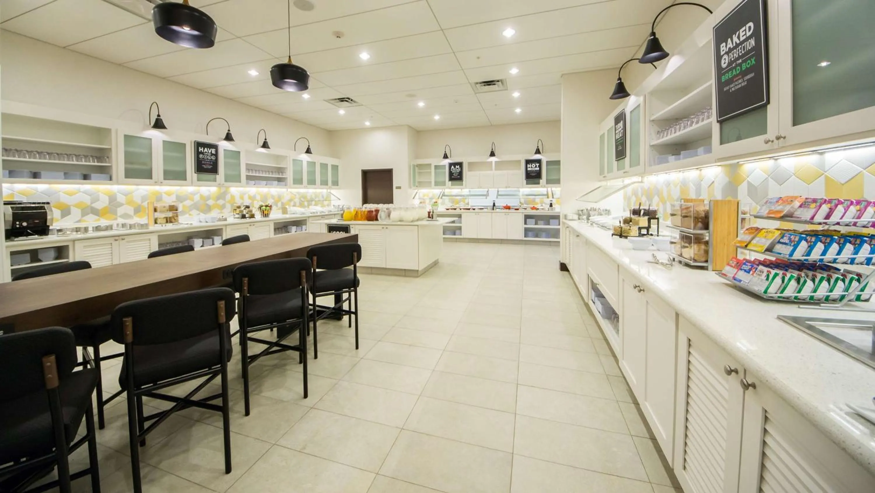 Breakfast in Hyatt Place Orlando/Lake Buena Vista