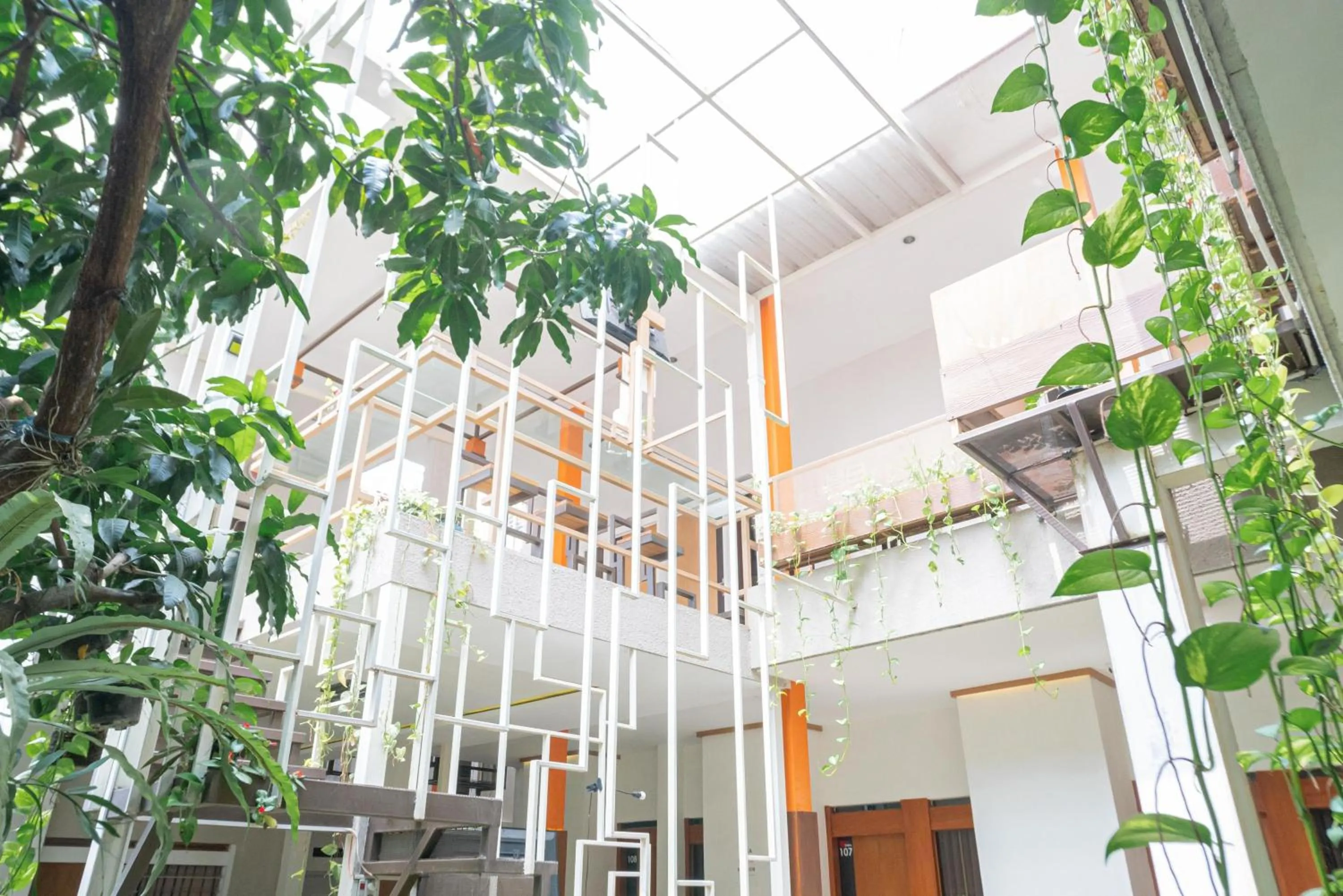 Property building in RedDoorz Syariah near Transmart MX Malang