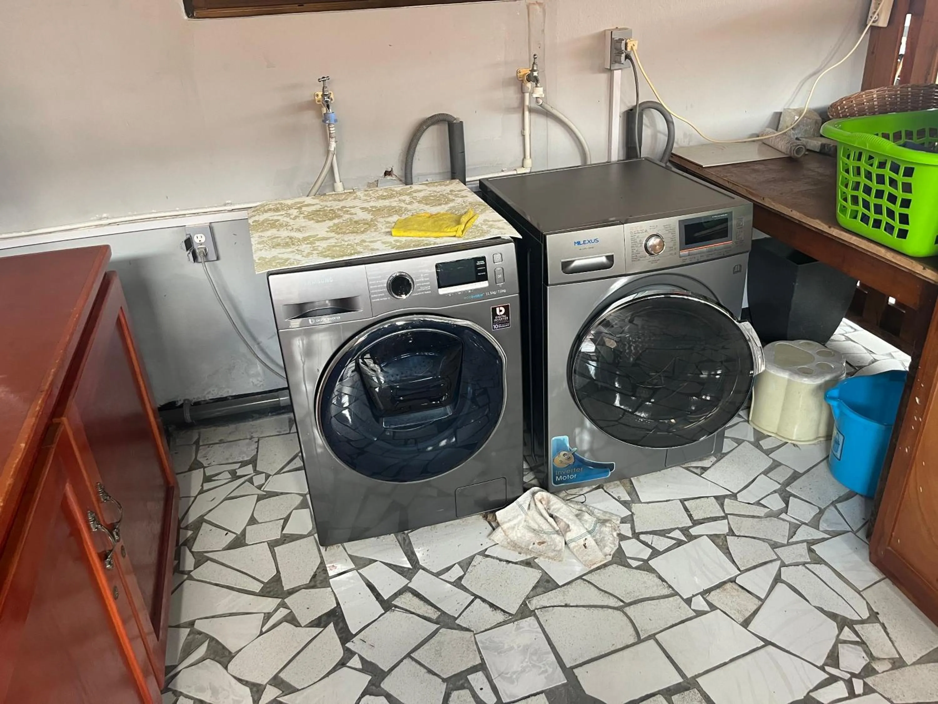 washing machine in Max Garden and Pool