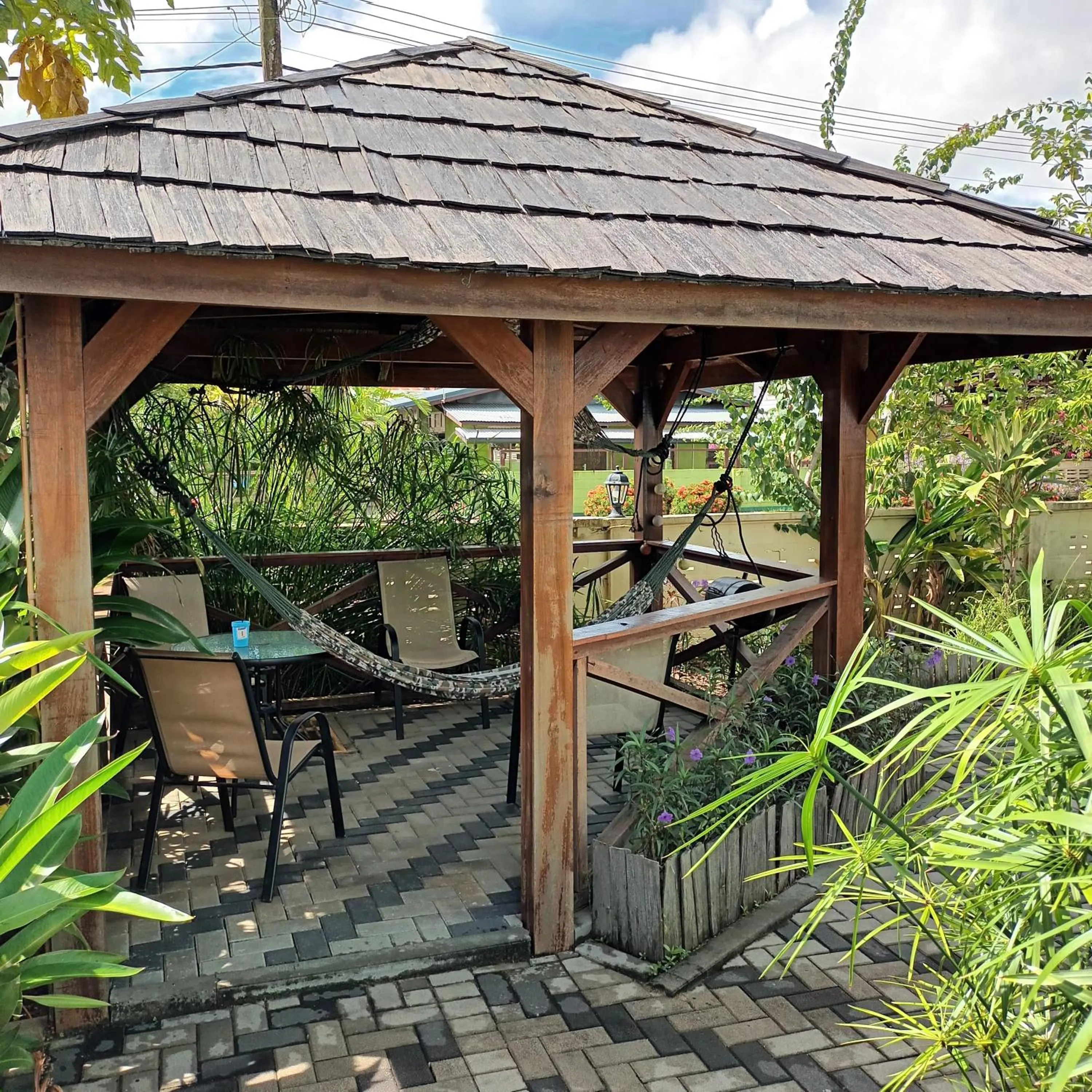 Patio in Max Garden and Pool