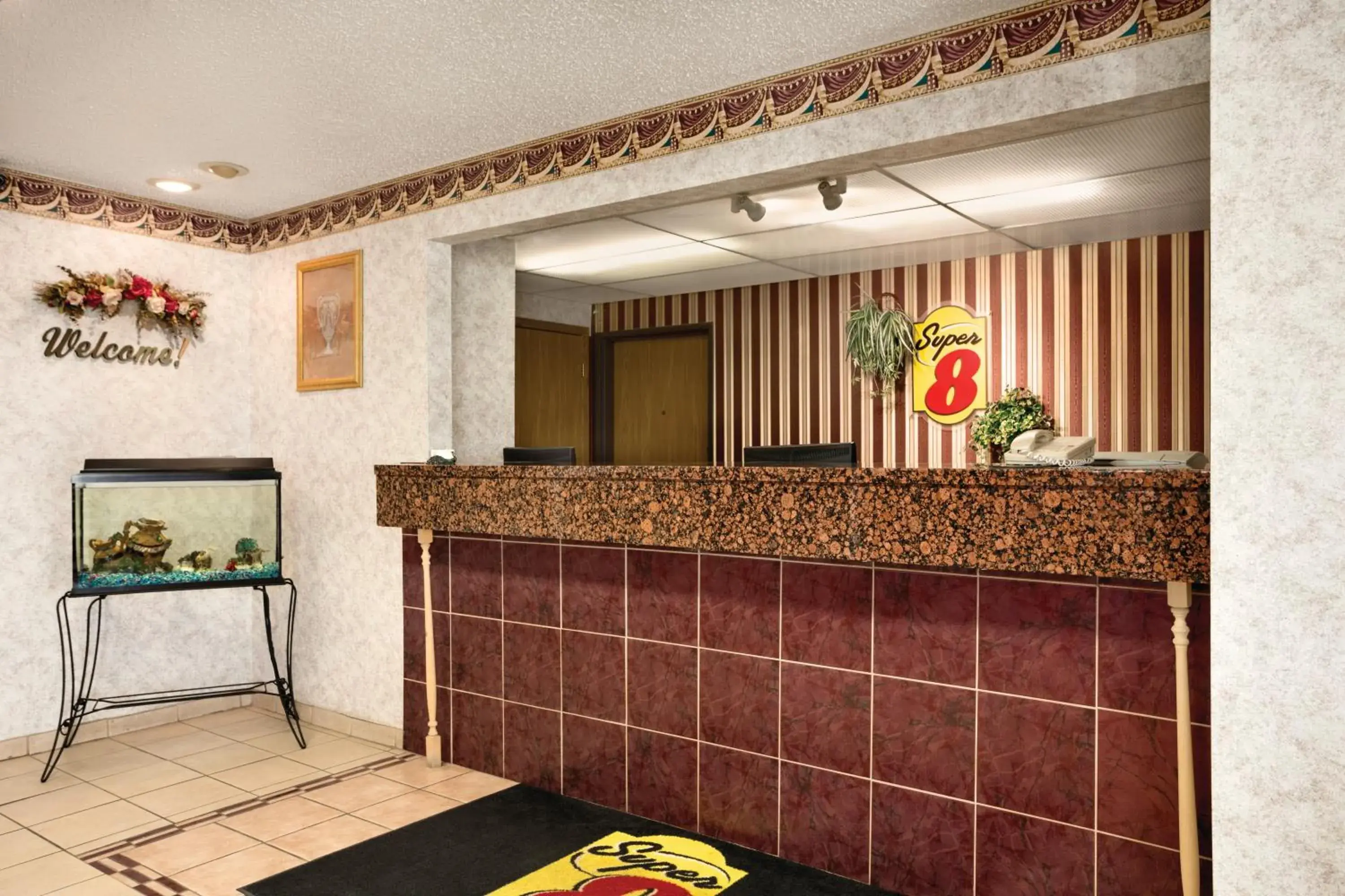 Lobby or reception in Super 8 by Wyndham Cameron Lobby or reception in Super 8 by Wyndham Cameron