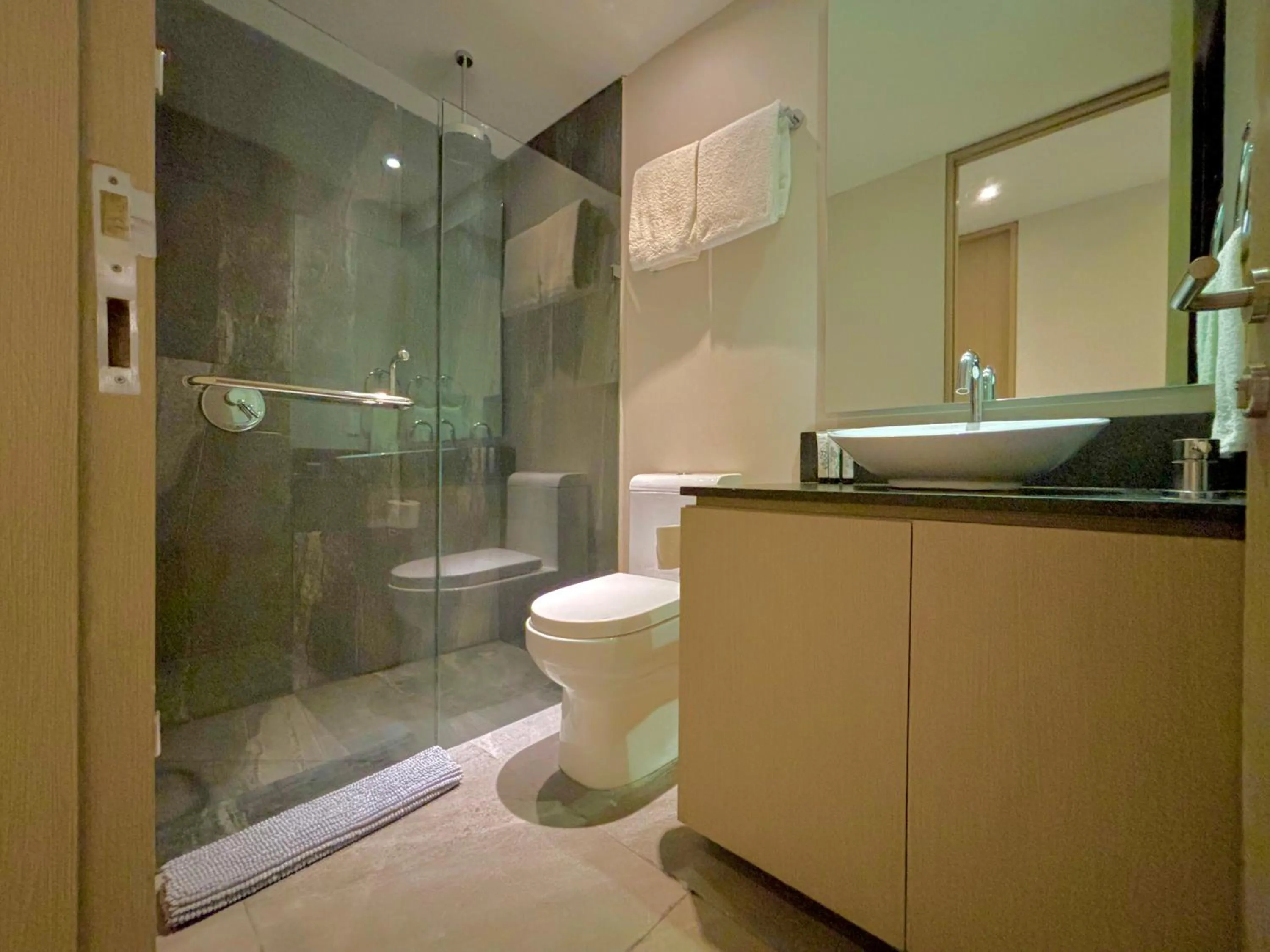 Shower in Park Life Paradox Santa Fe