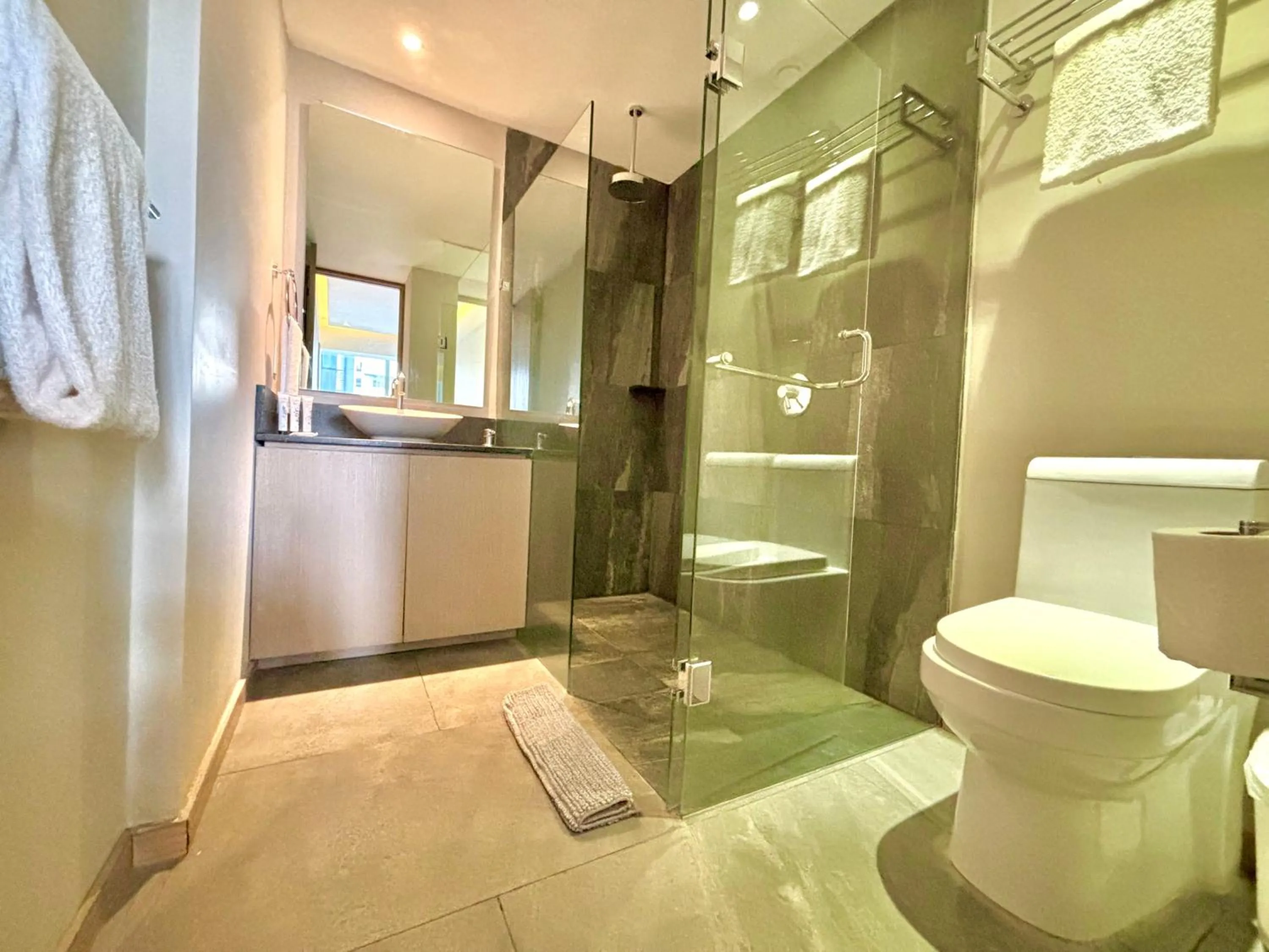 Shower in Park Life Paradox Santa Fe