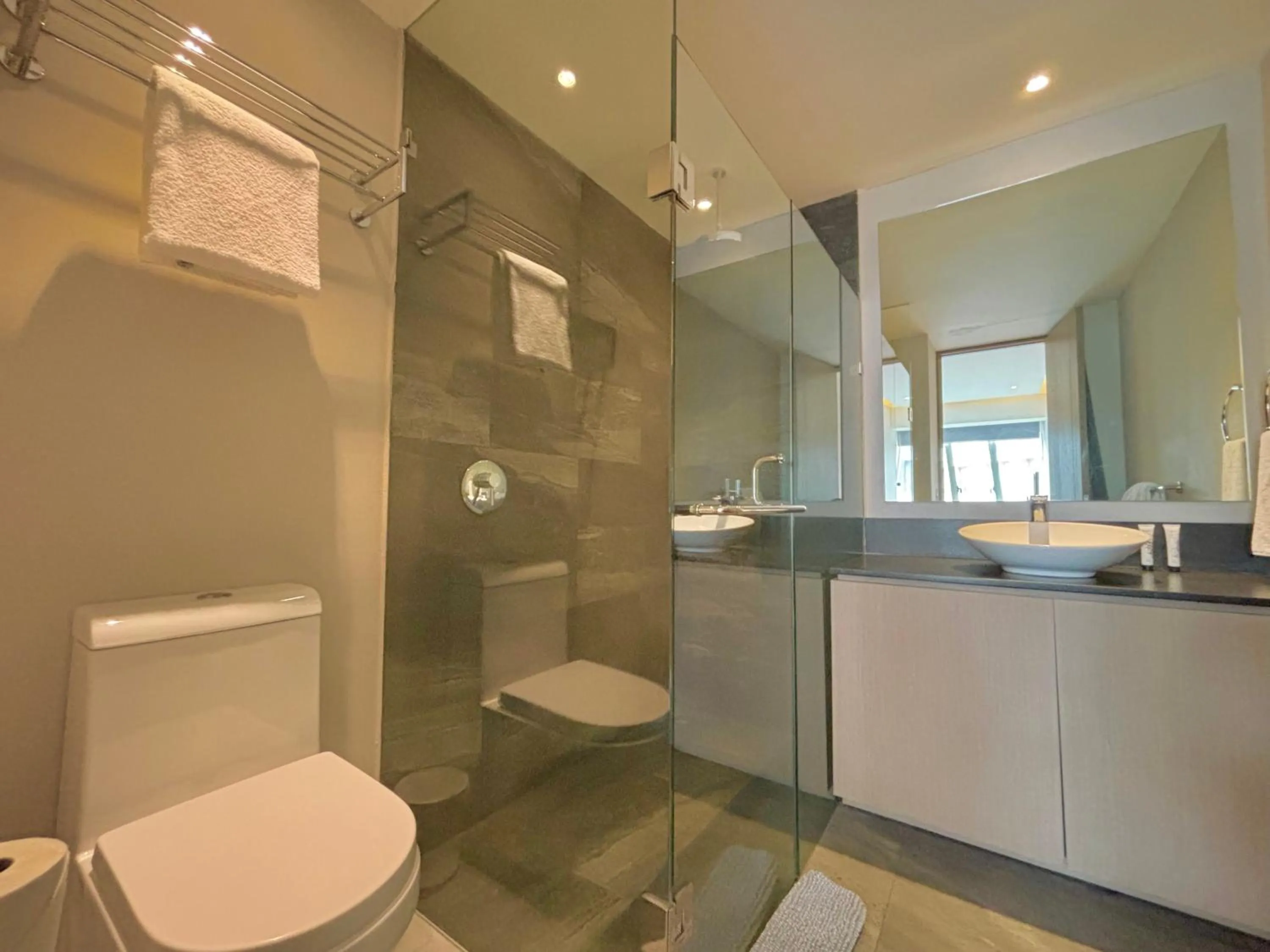 Shower in Park Life Paradox Santa Fe