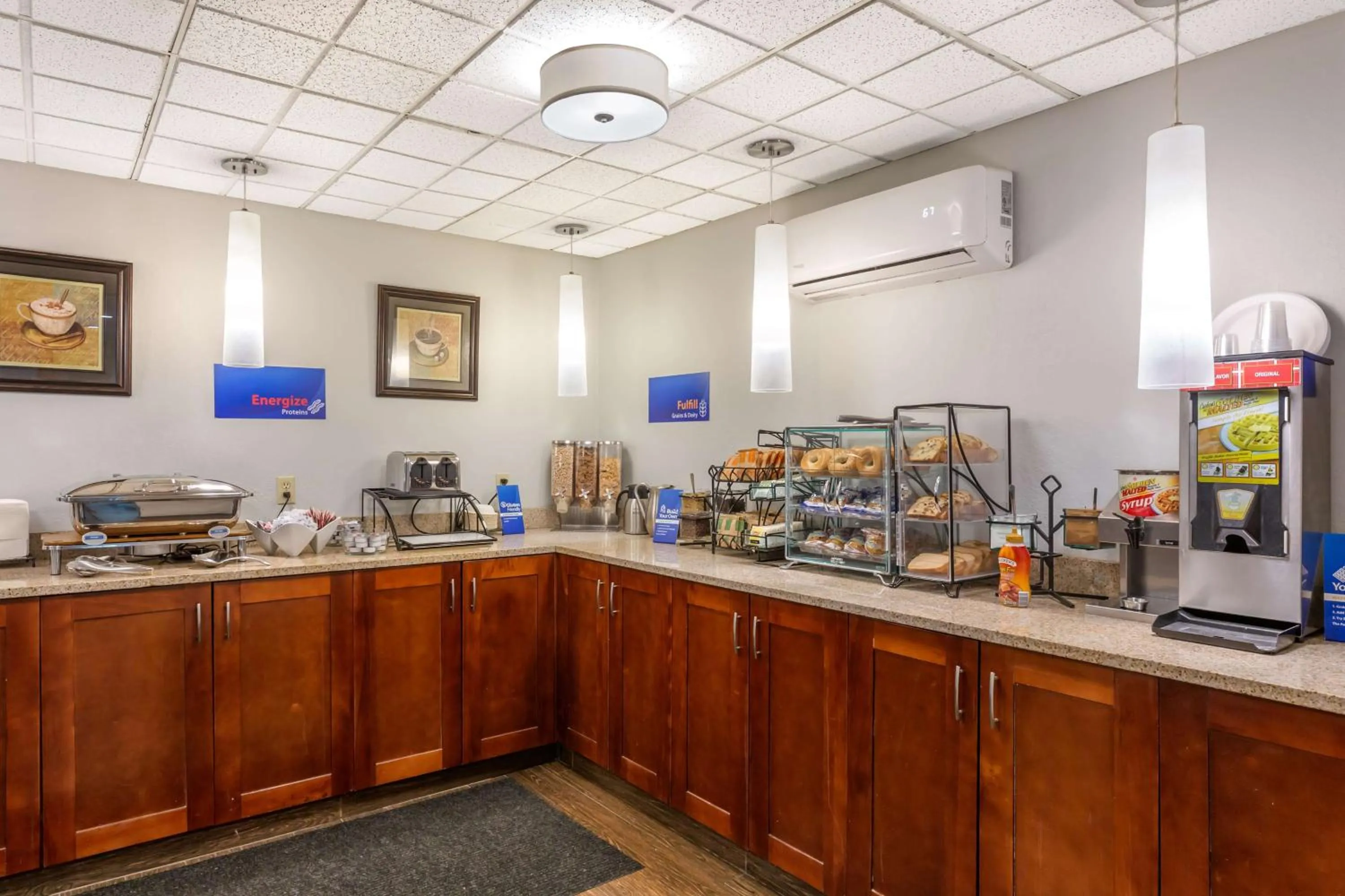 Breakfast in Best Western Port Clinton