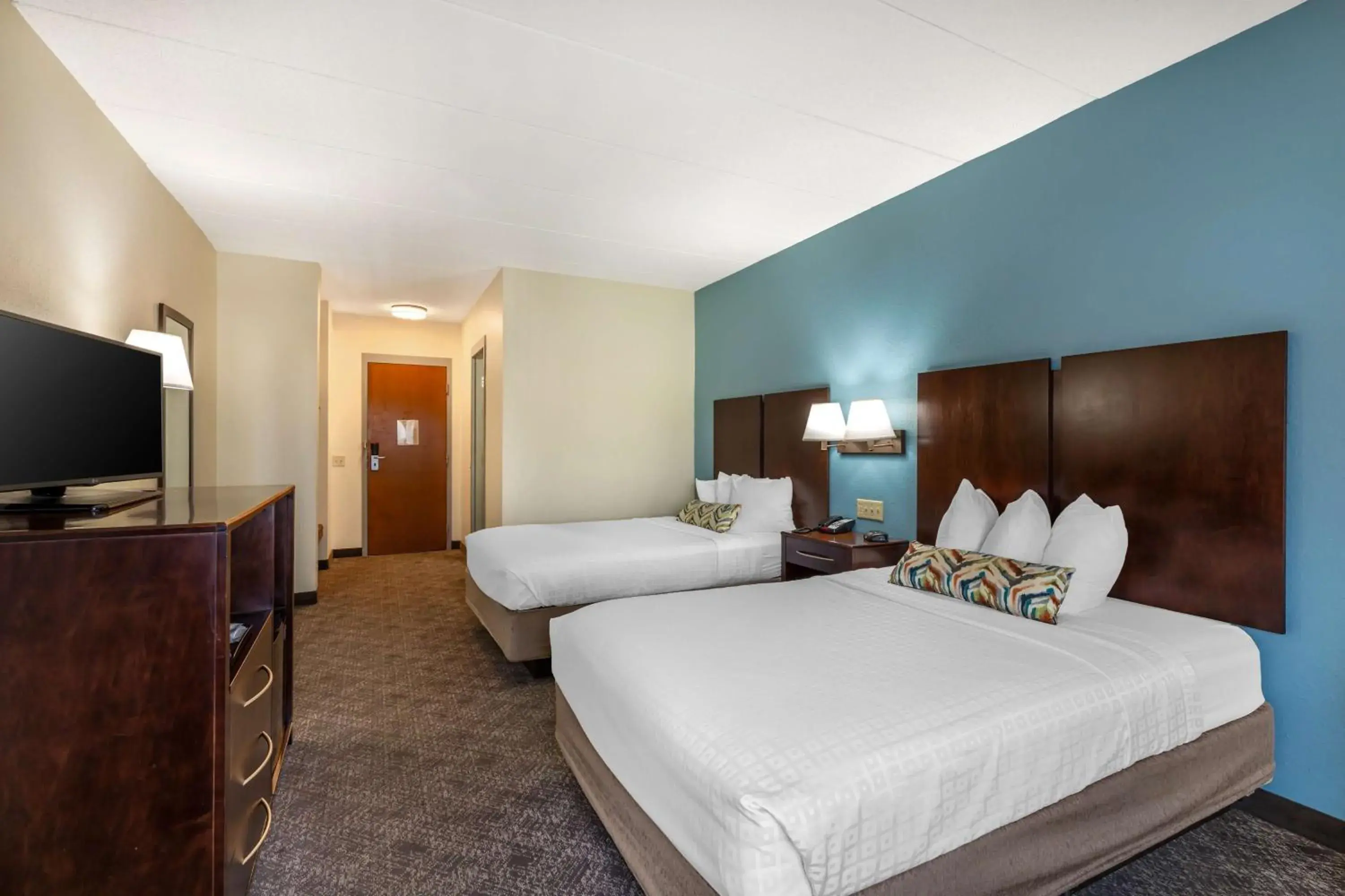 Bedroom, Bed in Best Western Port Clinton Bedroom, Bed in Best Western Port Clinton