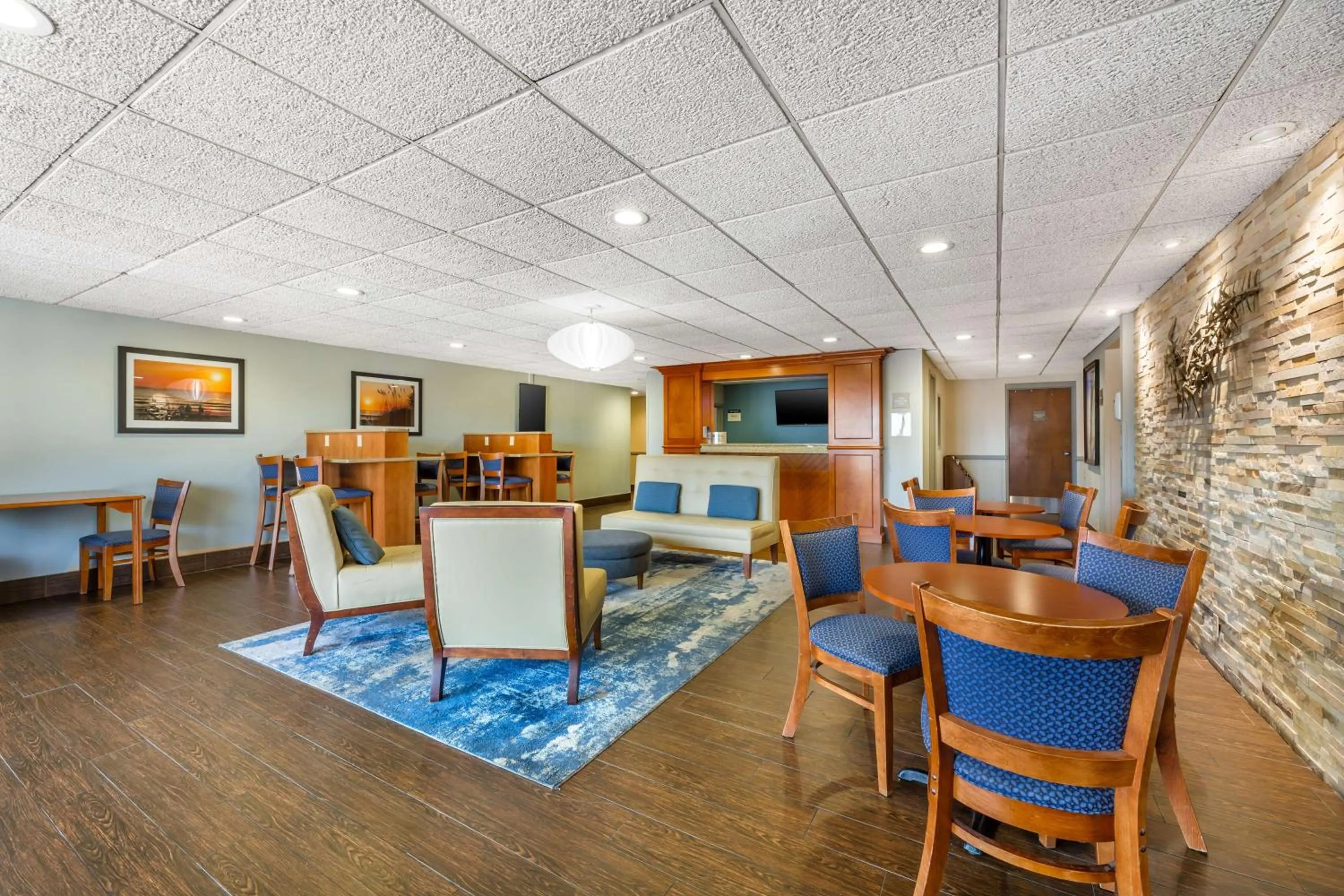 Lobby or reception in Best Western Port Clinton