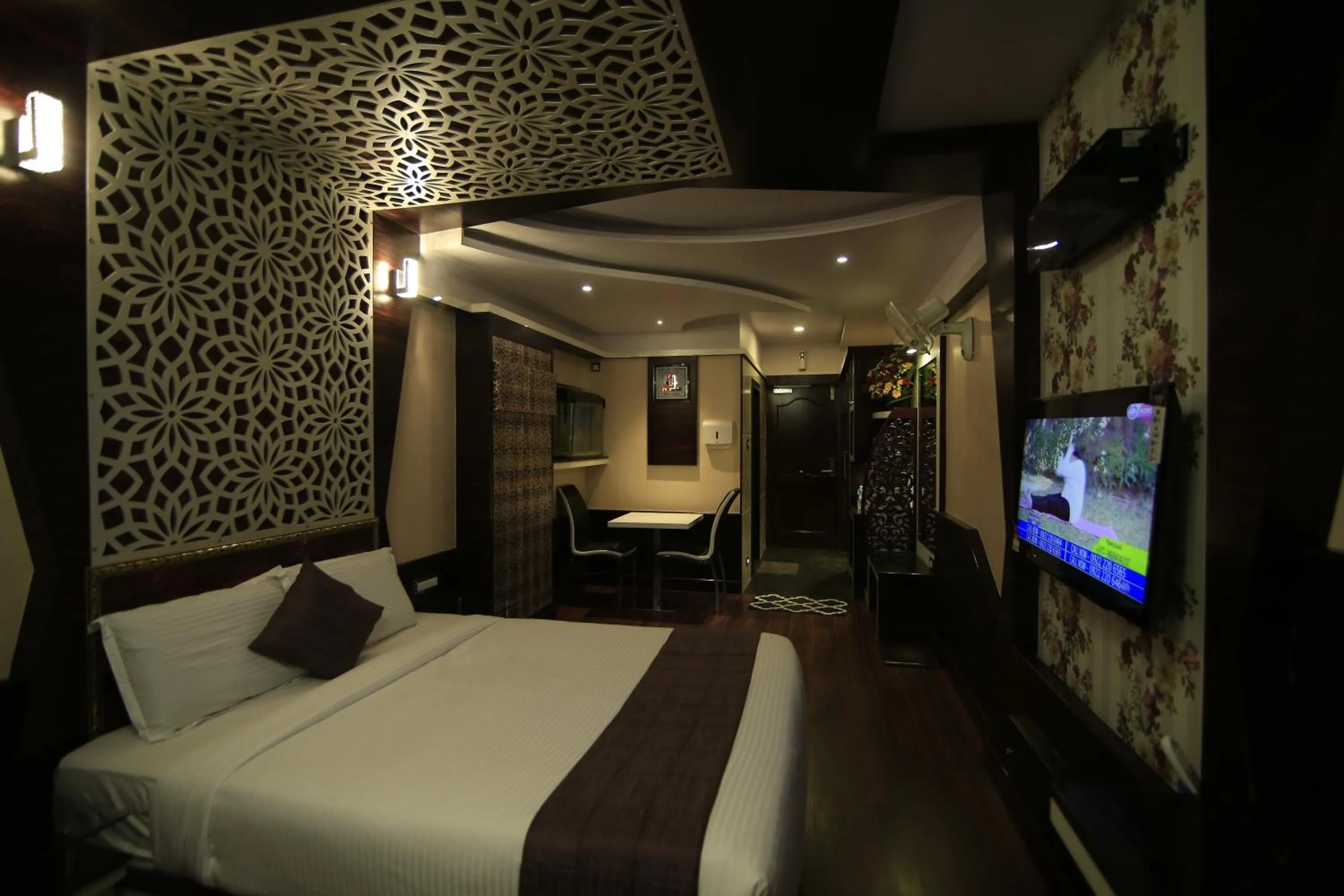 Bed in Beverly villa