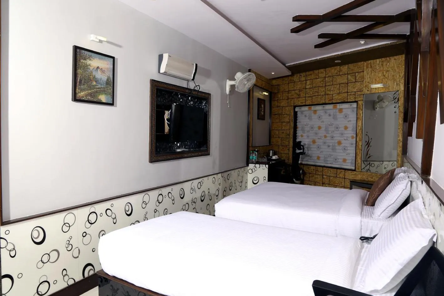 Bed in Beverly villa