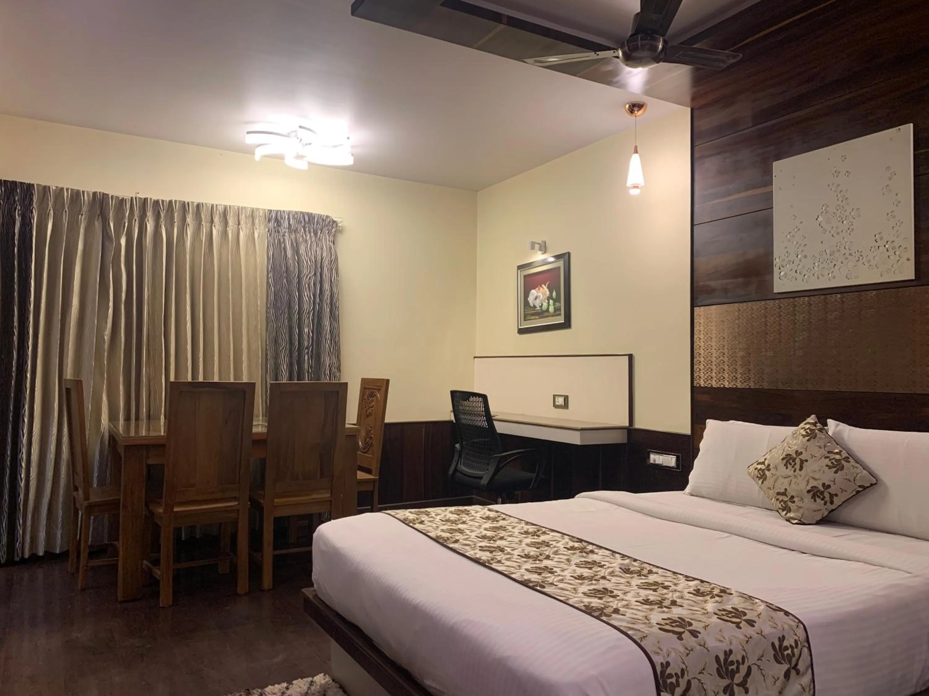 Bed in Beverly villa