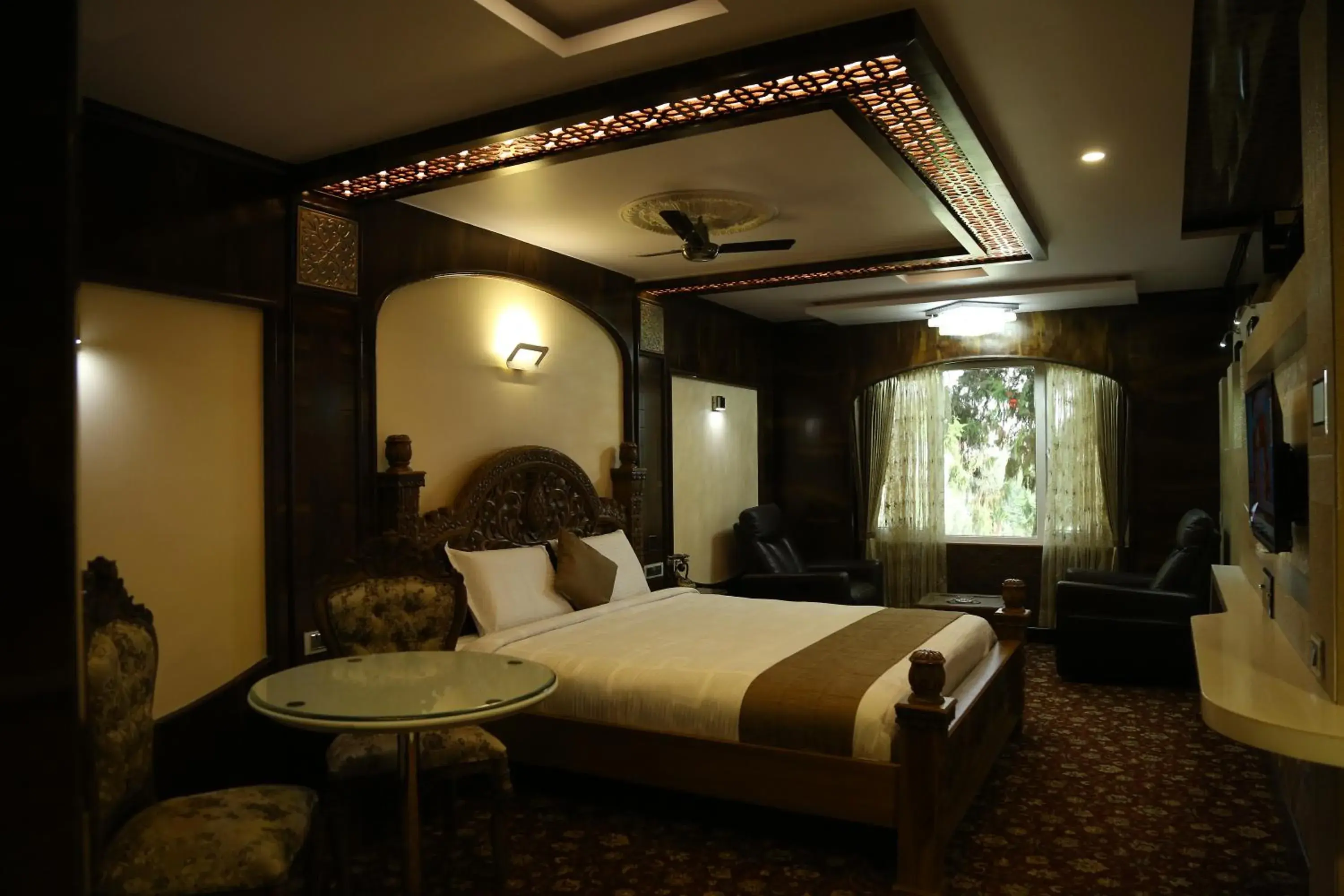 King Suite in Beverly villa King Suite in Beverly villa