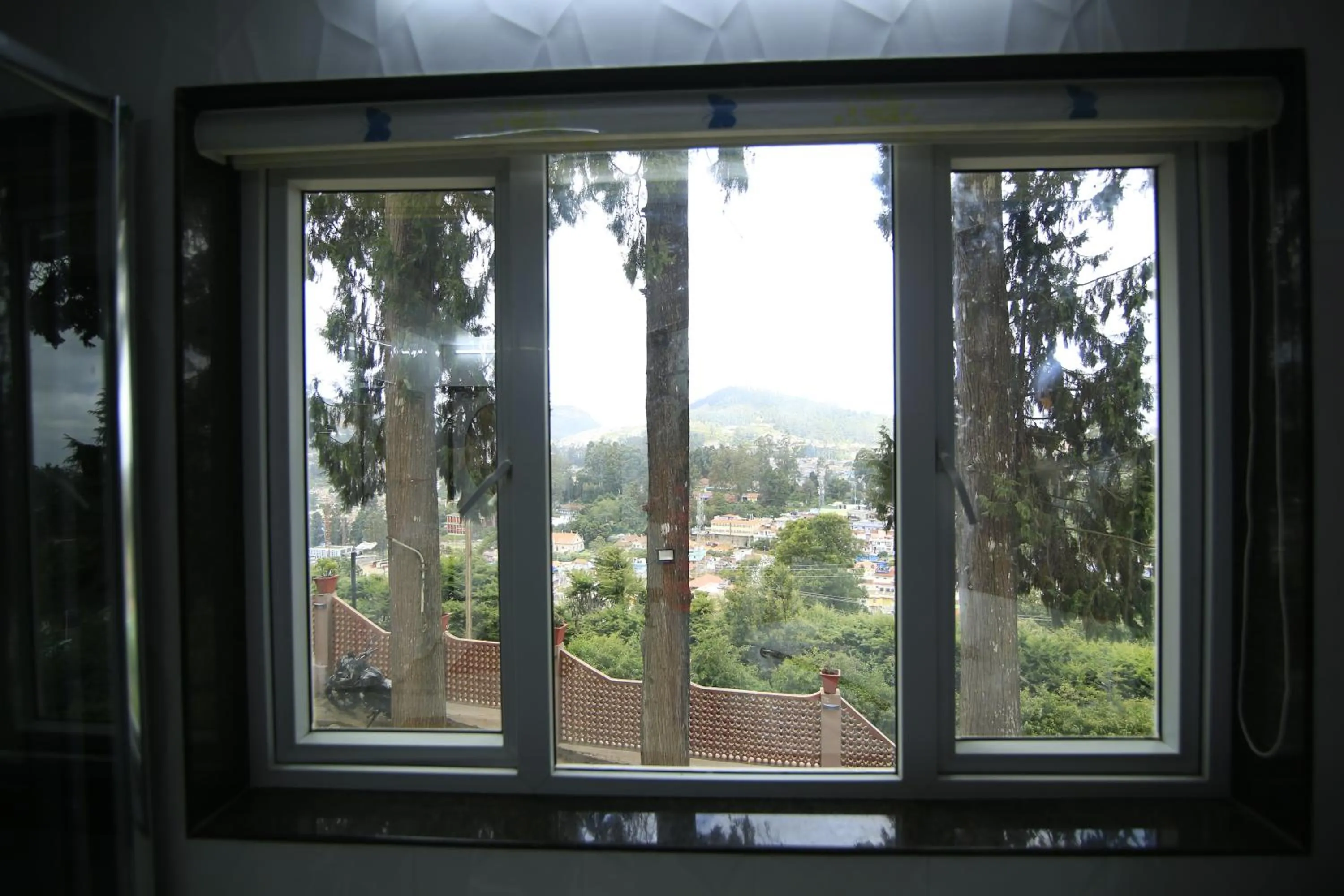 City view in Beverly villa