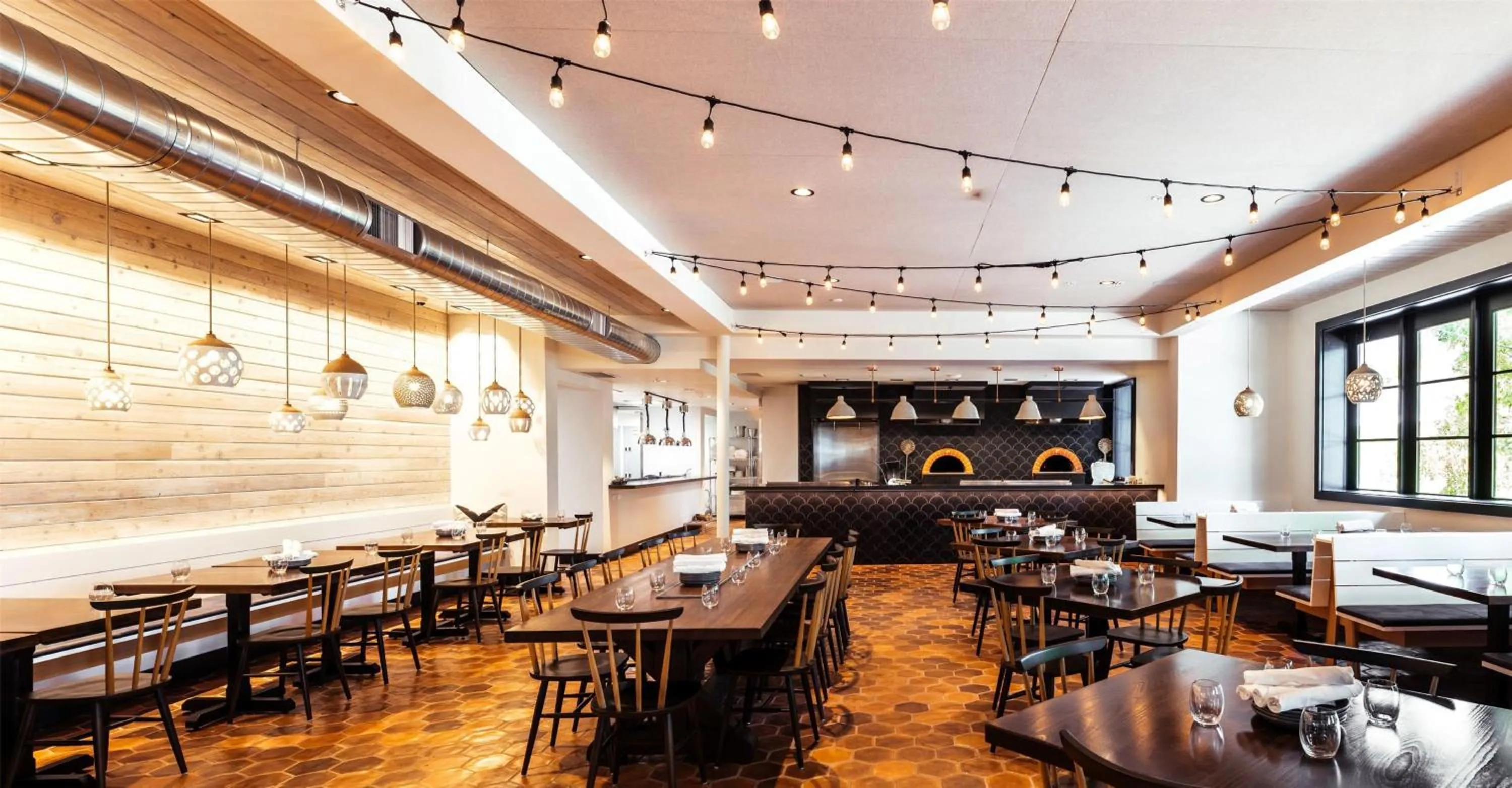 Restaurant/places to eat in Calistoga Motor Lodge and Spa