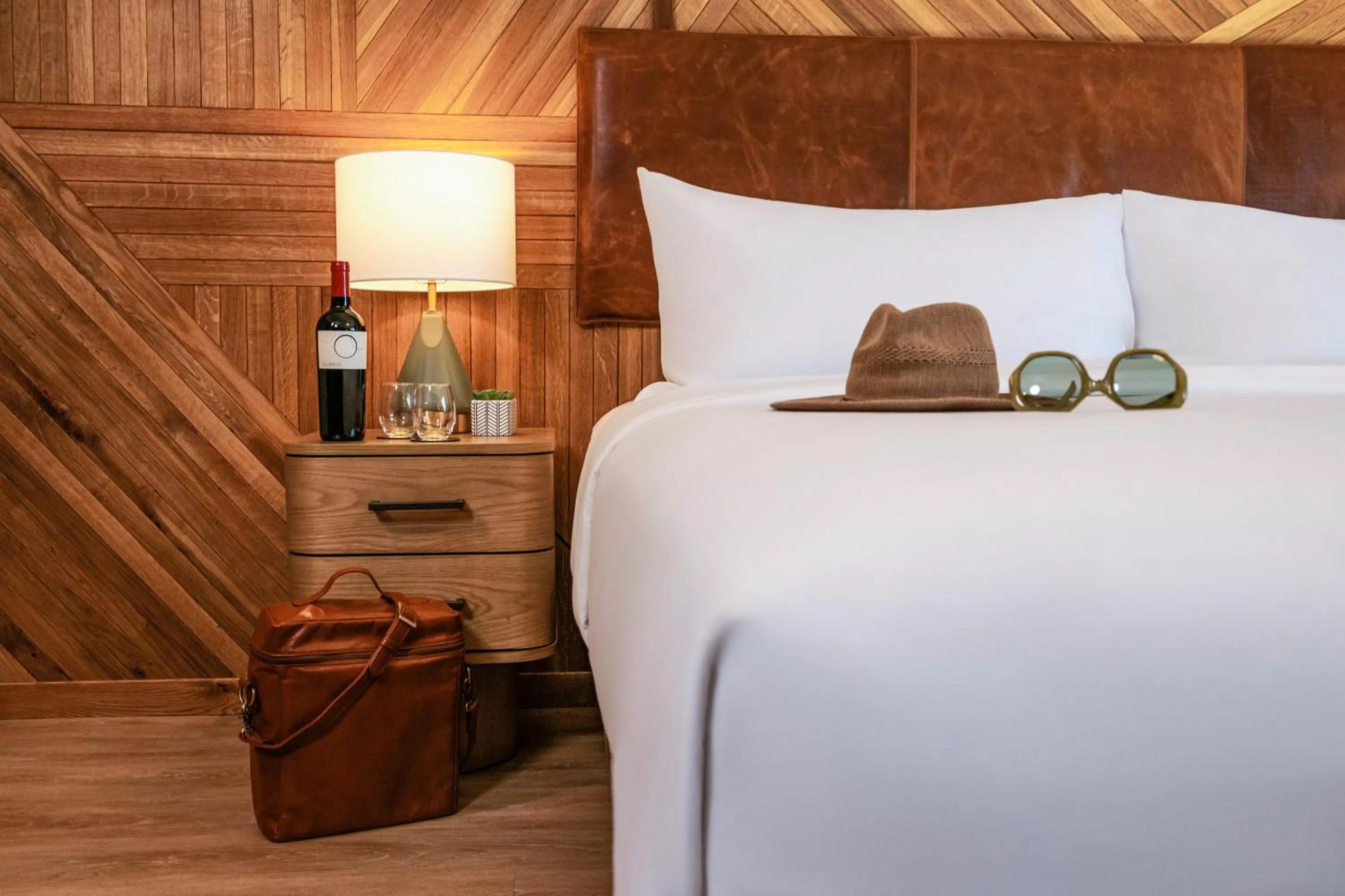 Bed in Calistoga Motor Lodge and Spa