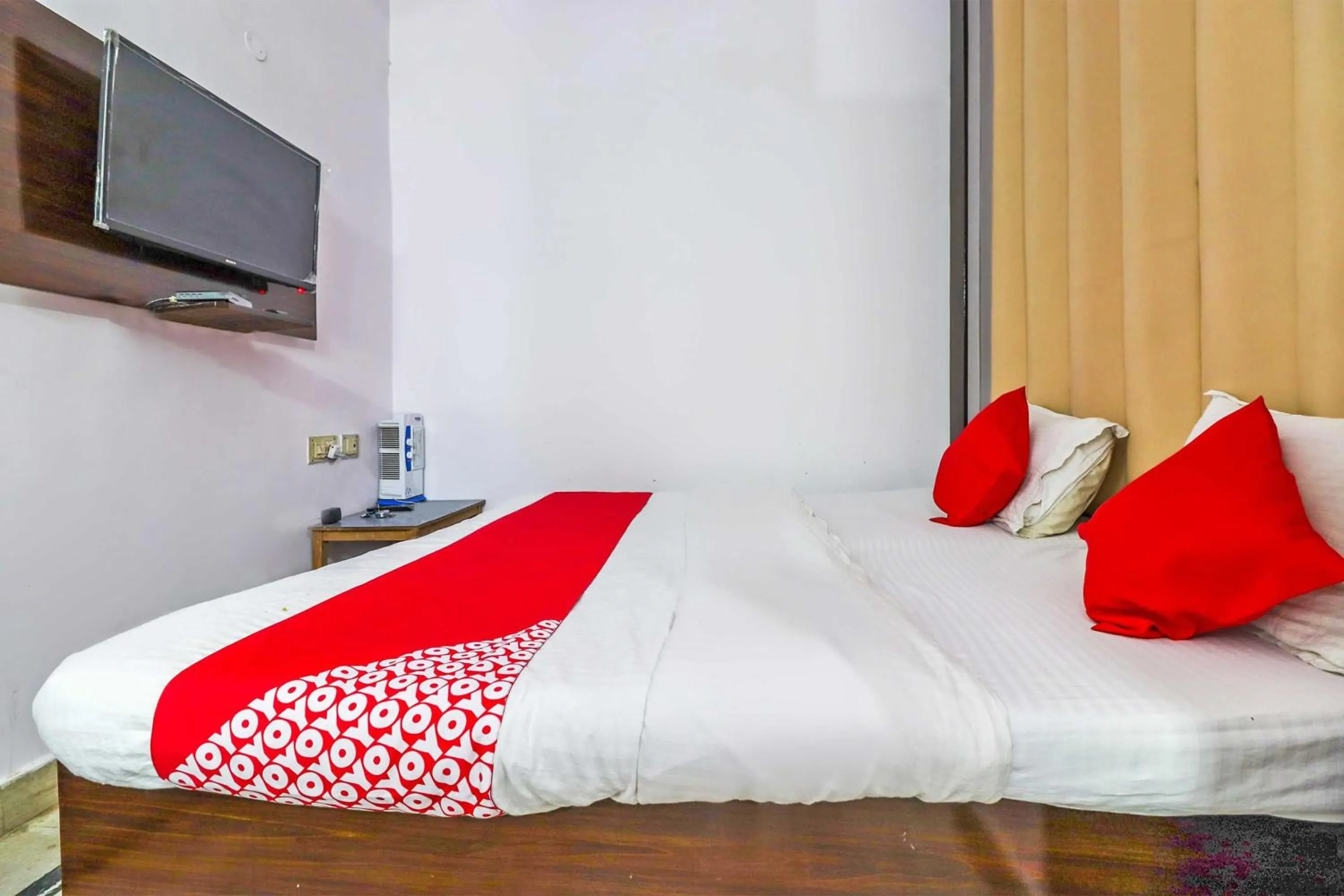 Bedroom in Hotel O Prem Chunaria