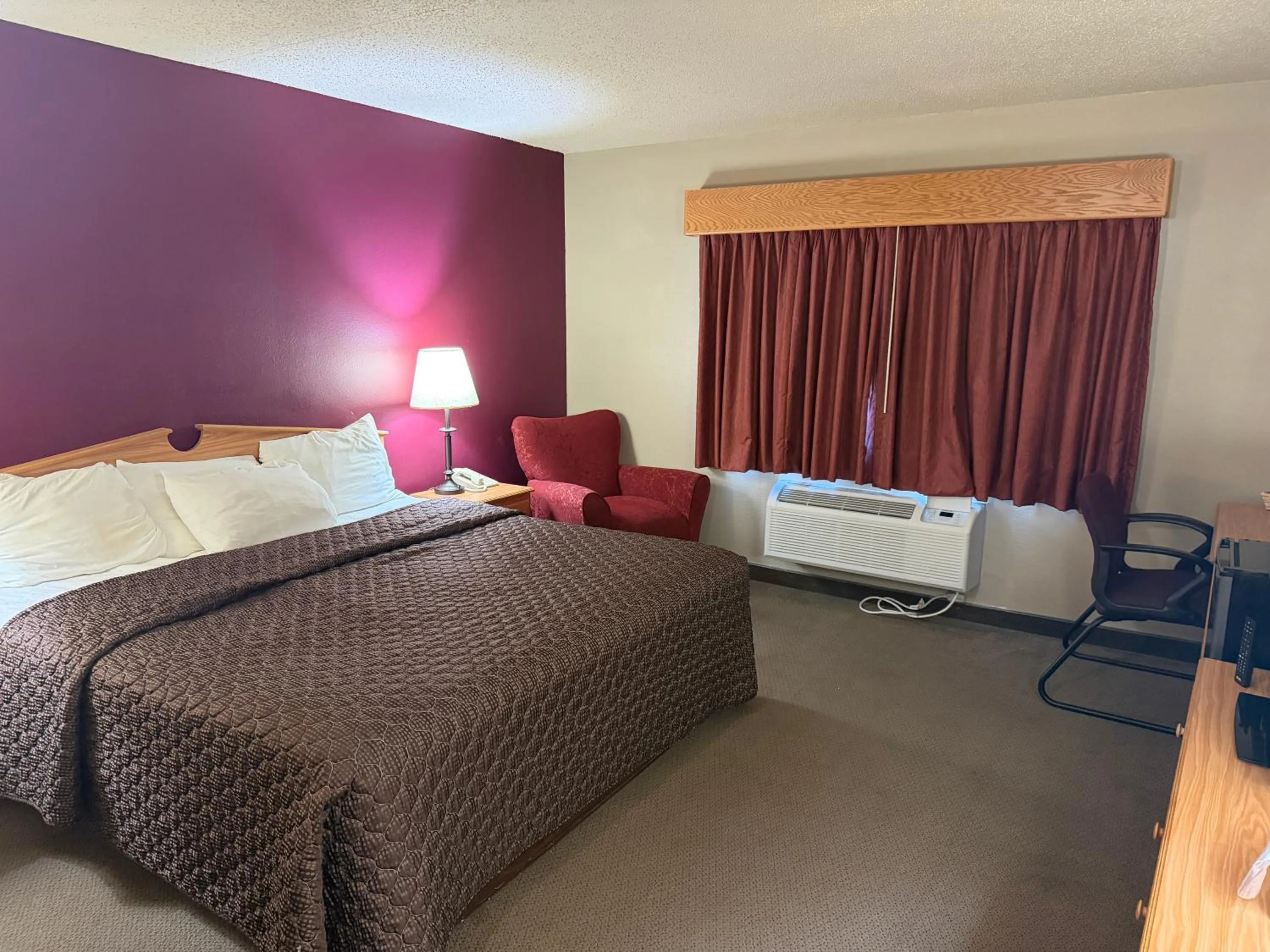 Bed in Rodeway Inn Hesston