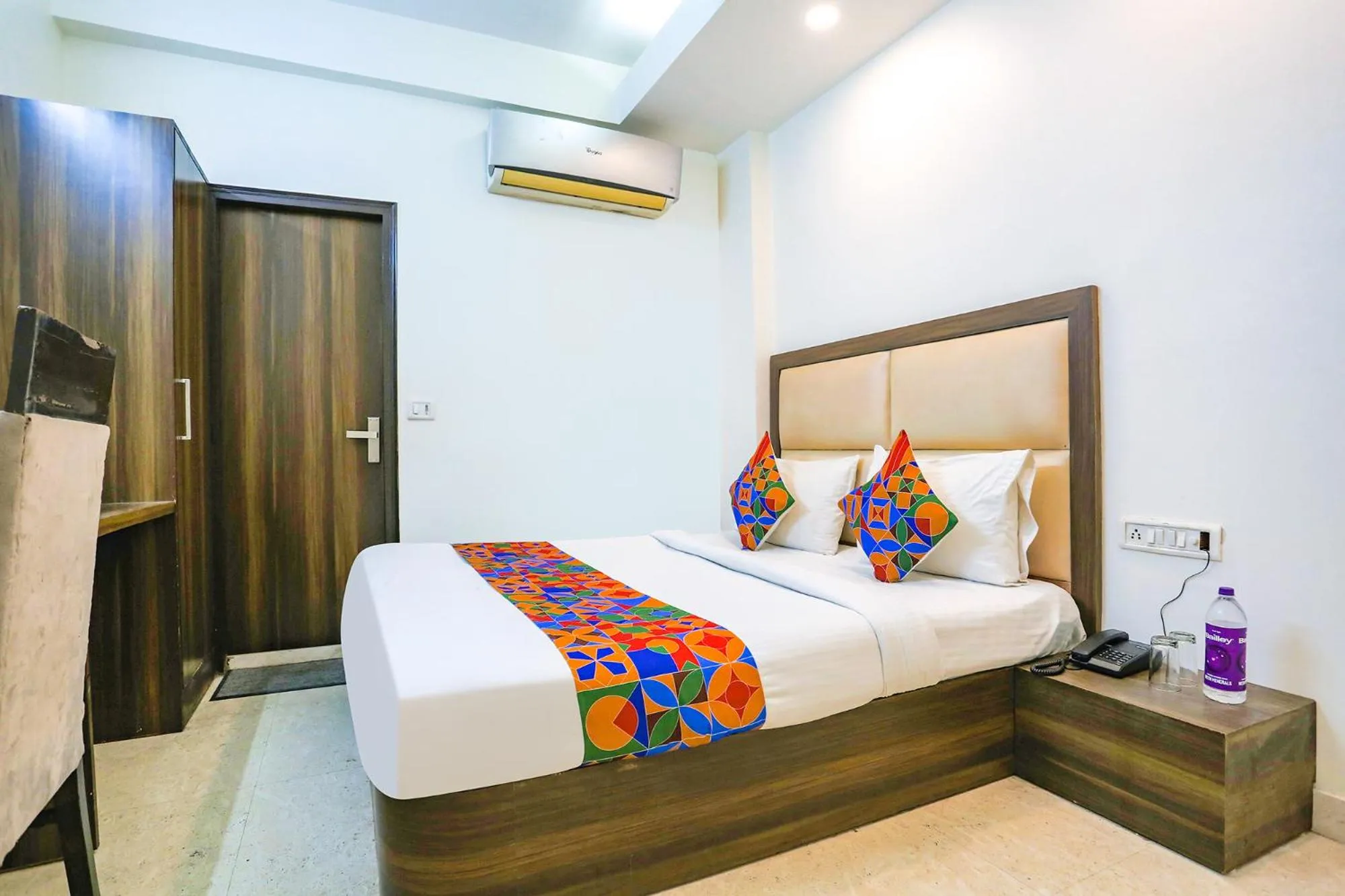 Bed in Via JPM The Grand Bella - Nr Nehru Place Market