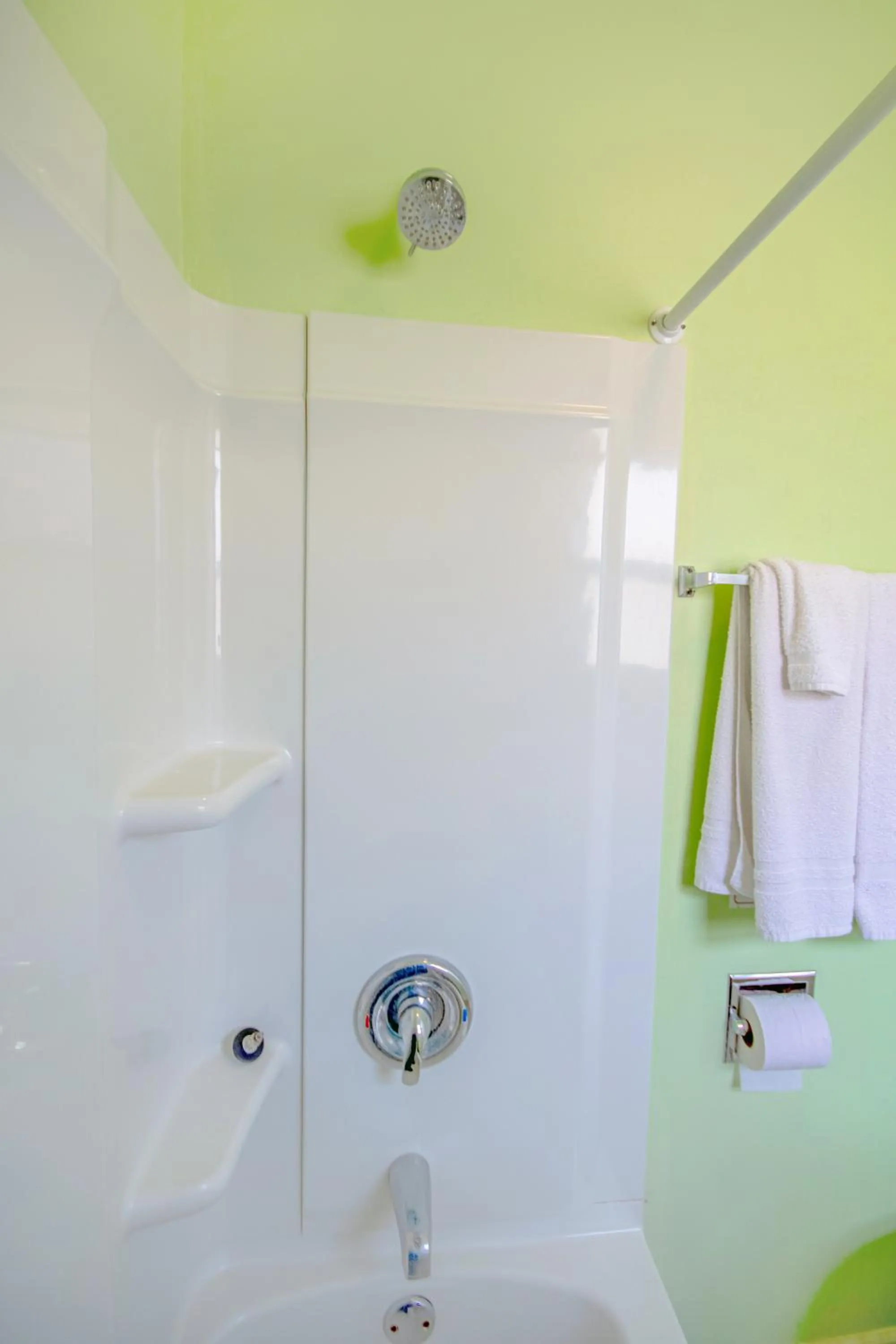 Bathroom in OYO Travelier Motel