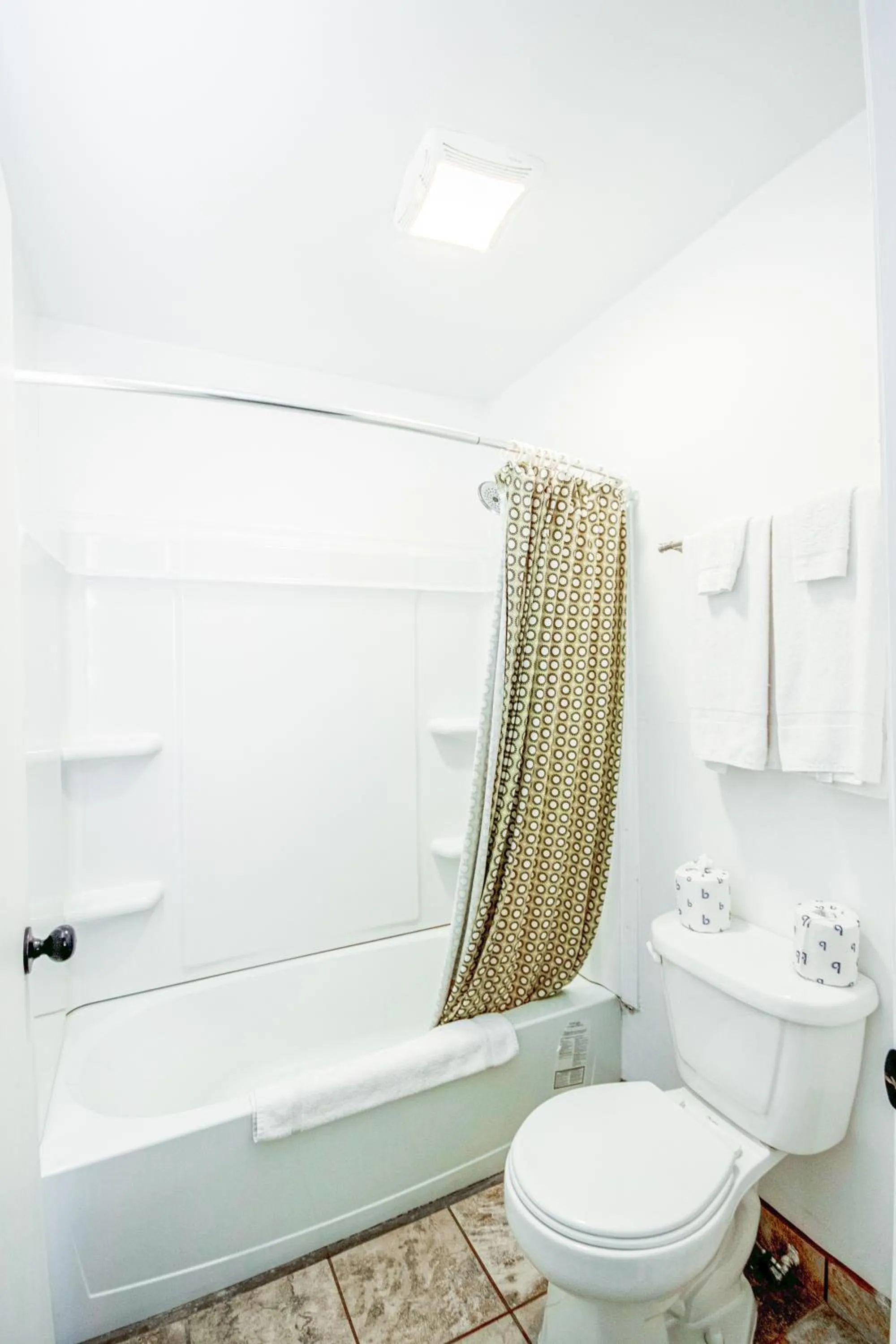 Bathroom in OYO Travelier Motel