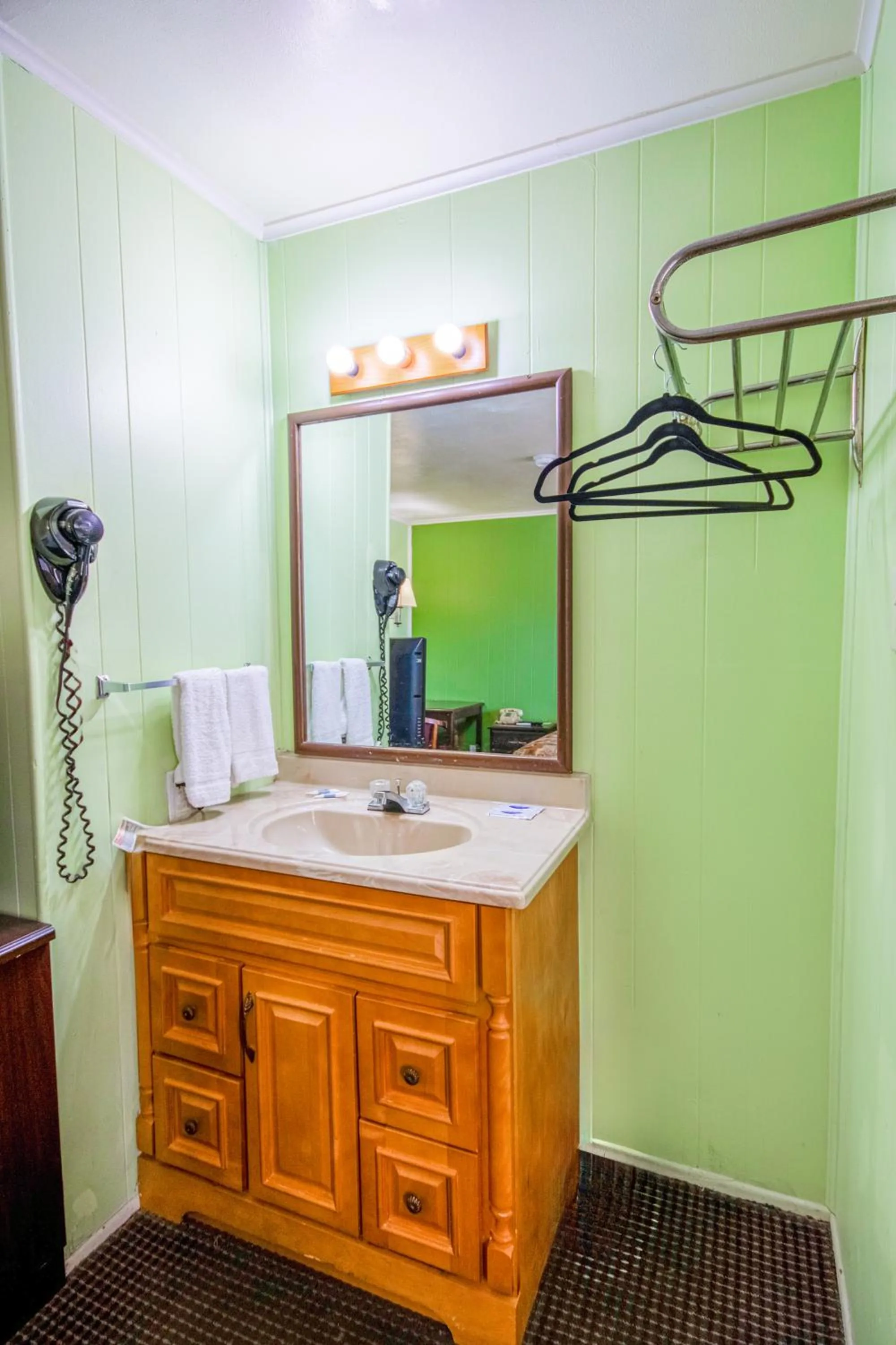 Bathroom in OYO Travelier Motel
