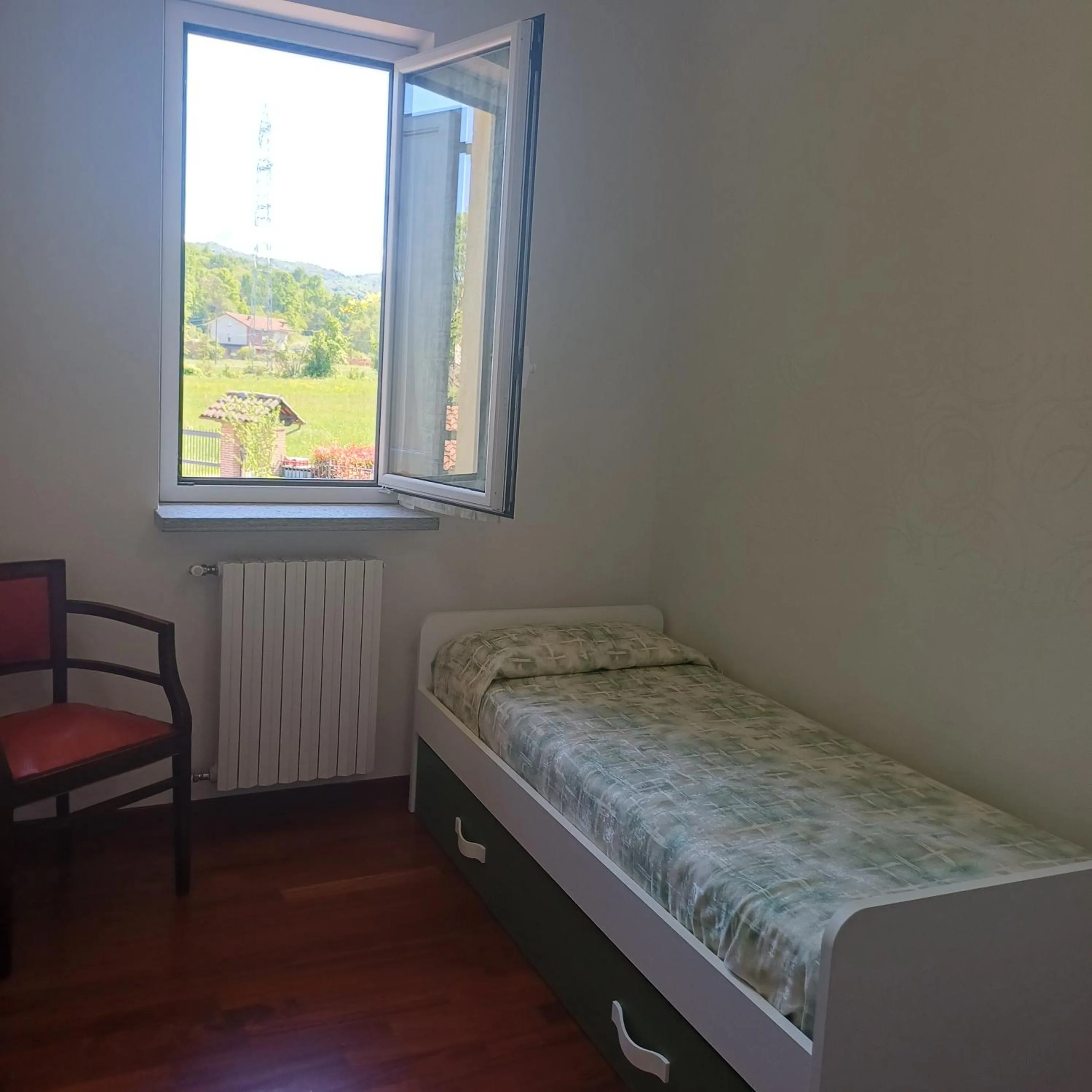 Bed in ACERO ROSSO